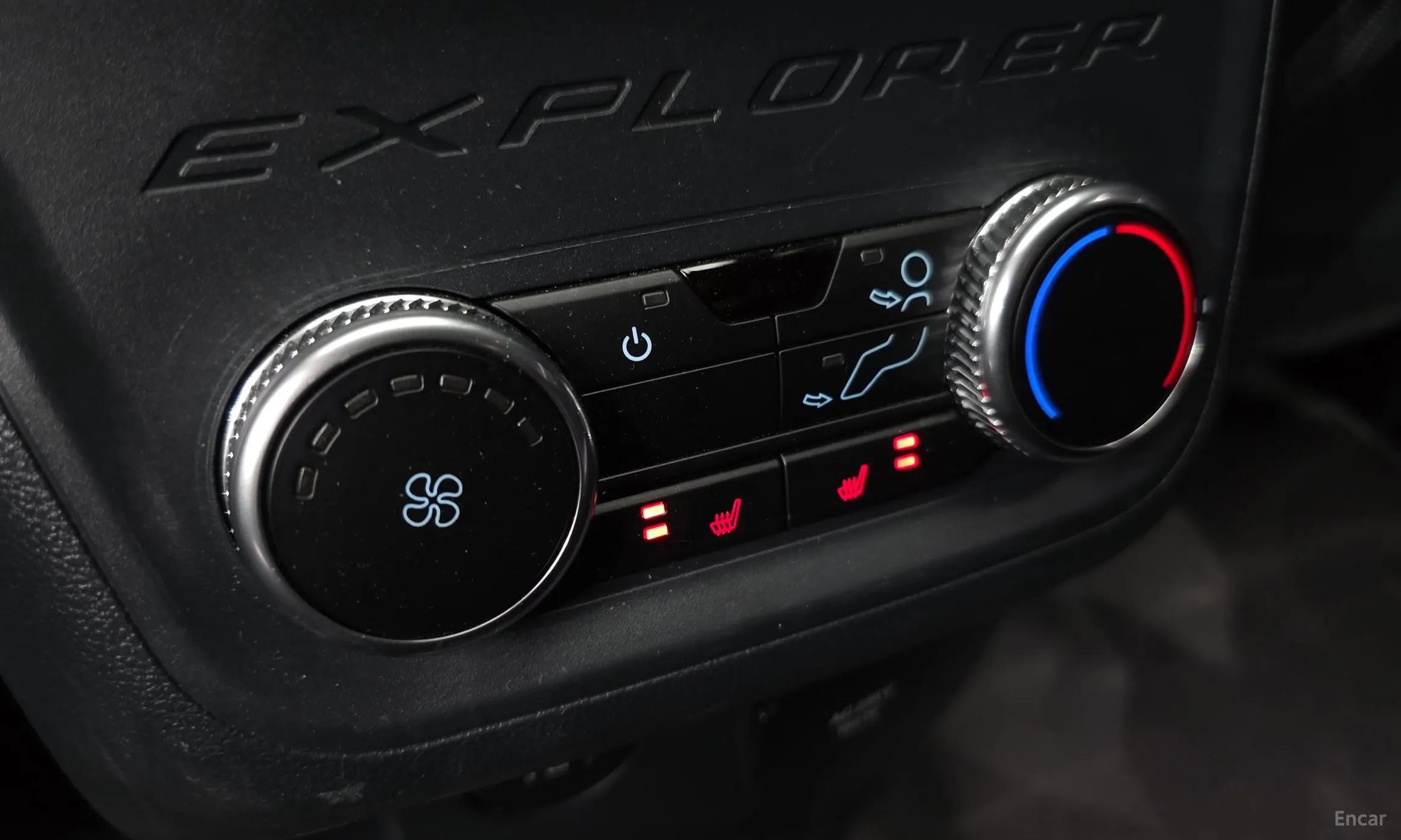 Ford Explorer 6th Generation превью 11