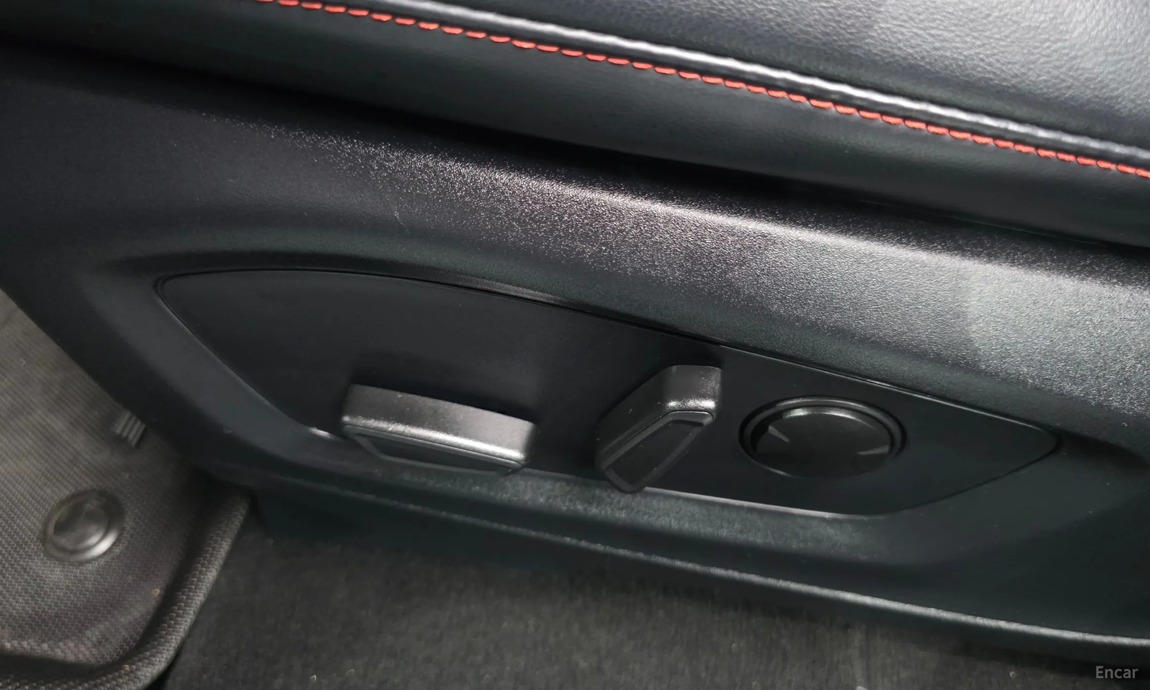 Ford Explorer 6th Generation превью 19