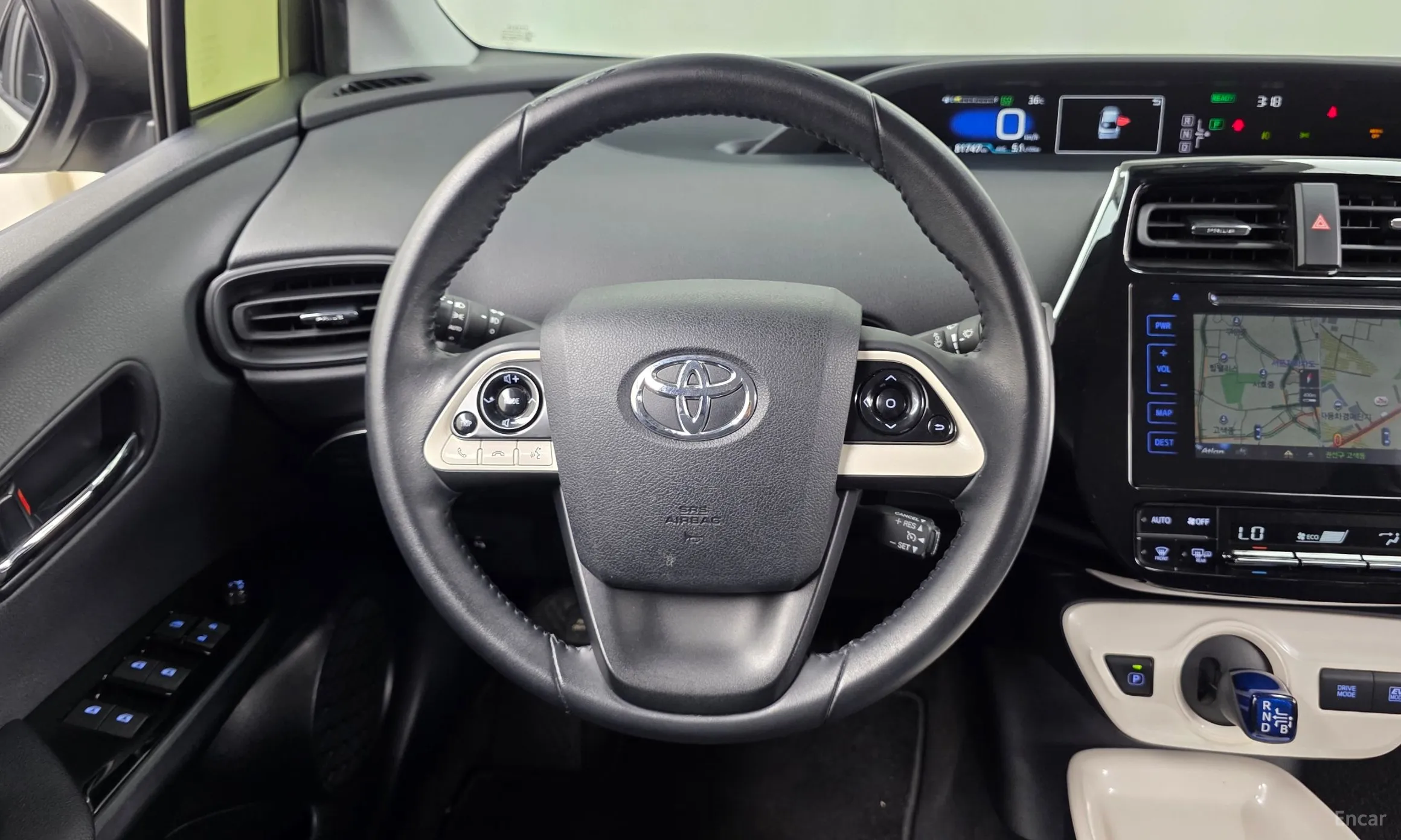 Toyota Prius 4th Generation превью 13
