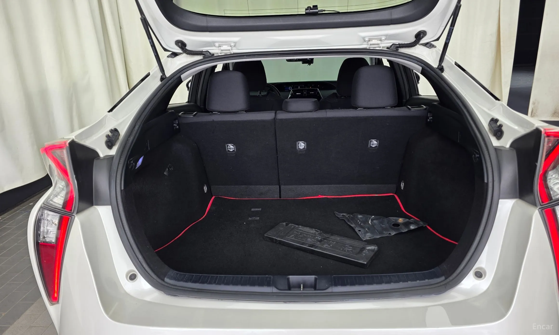 Toyota Prius 4th Generation превью 20