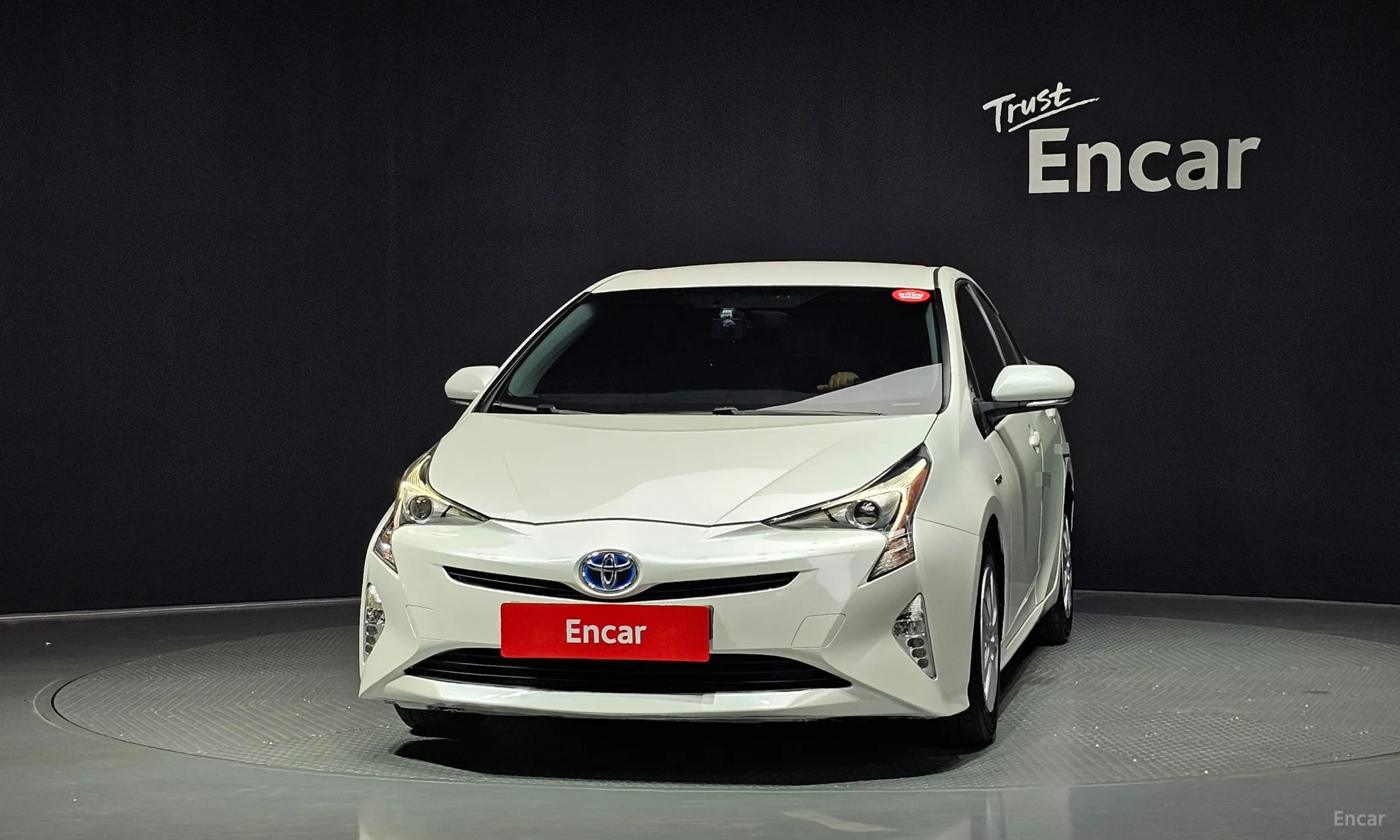 Toyota Prius 4th Generation превью 3