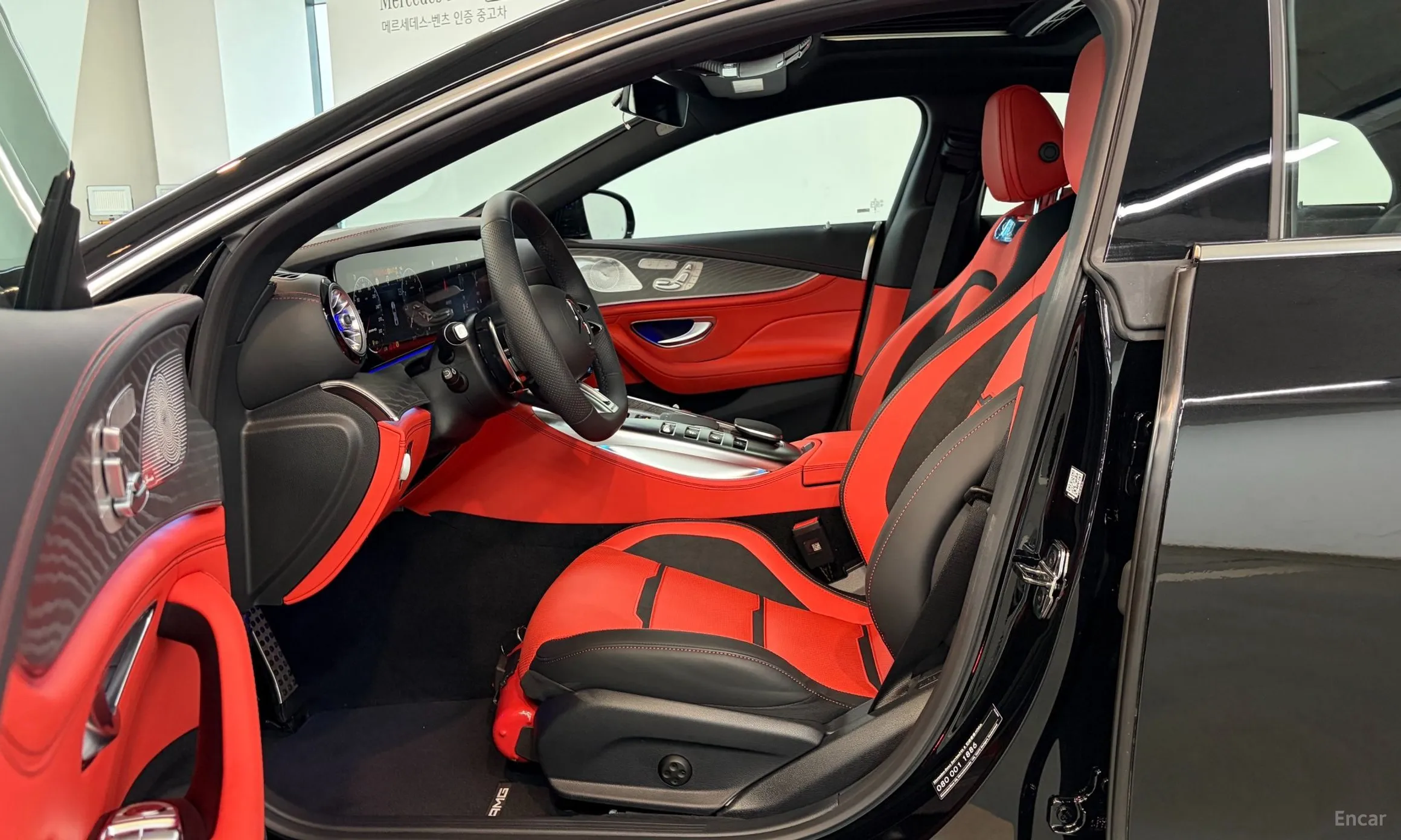 Mercedes Benz AMG GT превью 11