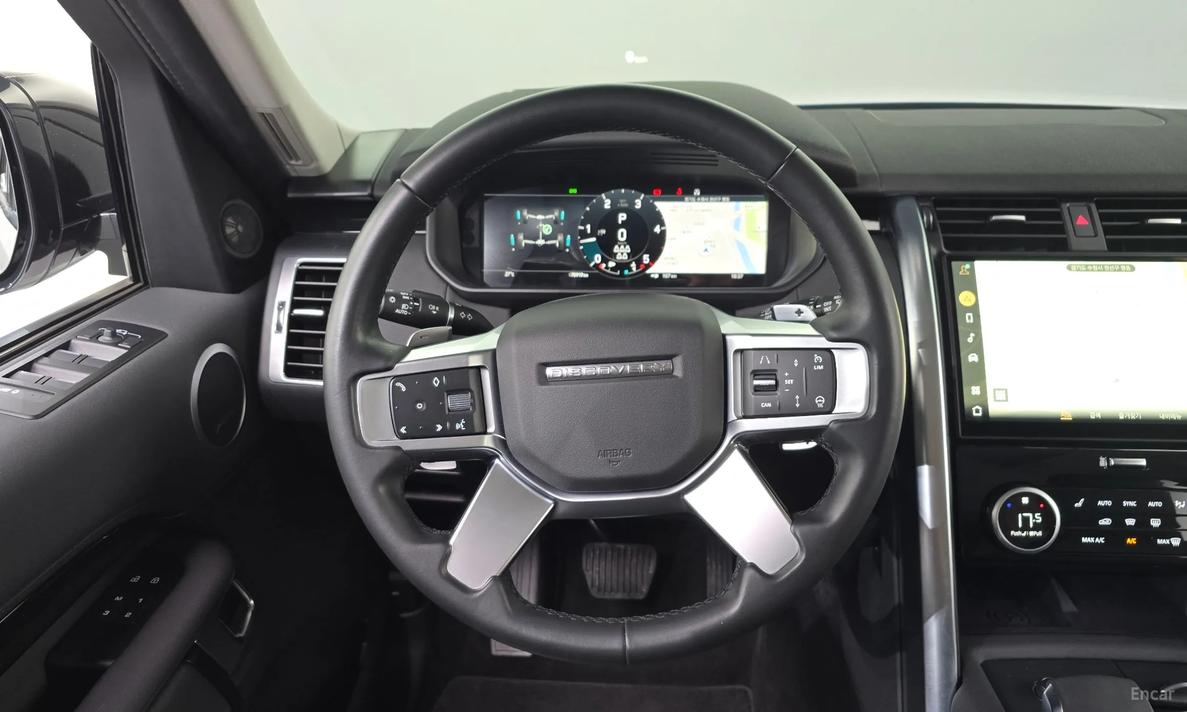 Land Rover Discovery 5 превью 13