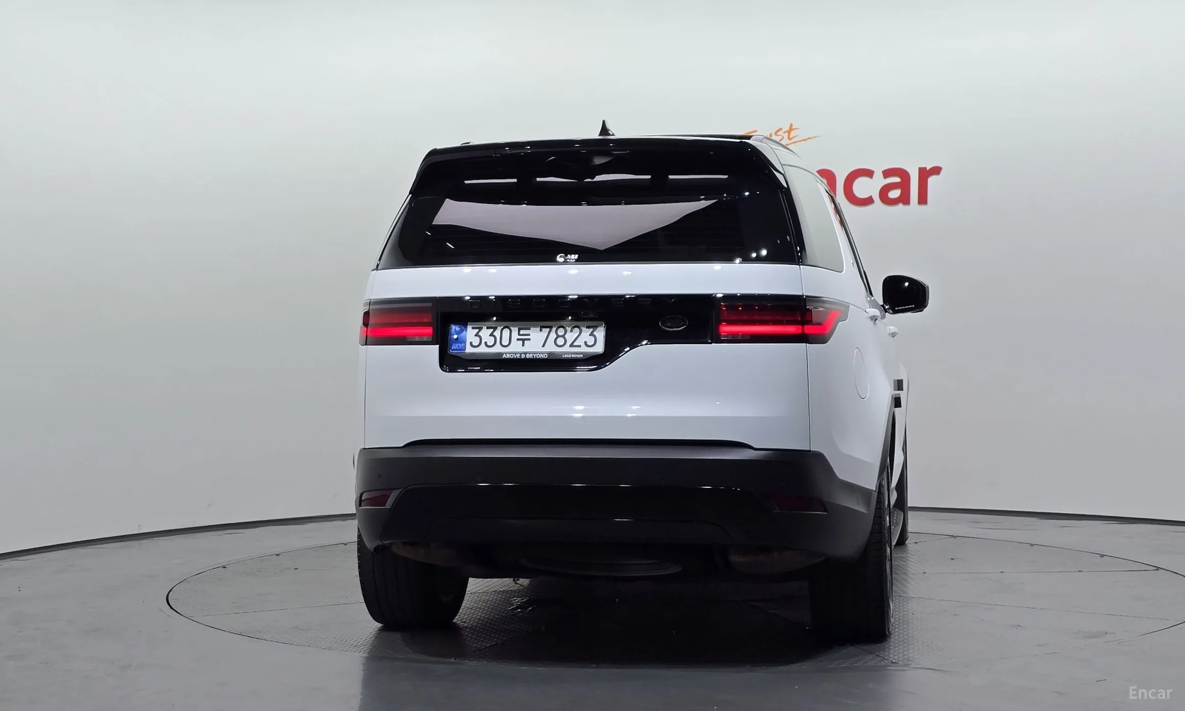 Land Rover Discovery 5 превью 4
