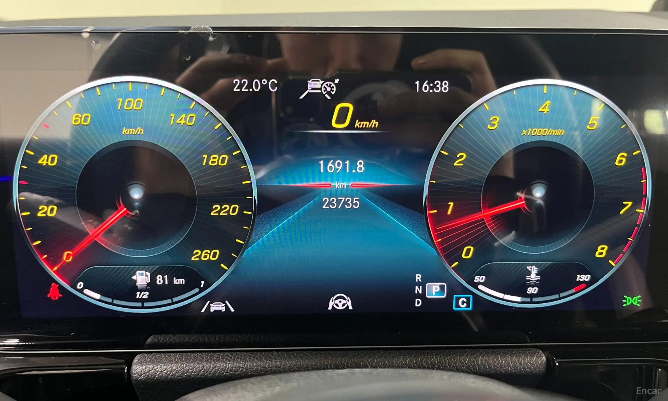 Mercedes Benz GLA-Class H247 превью 8