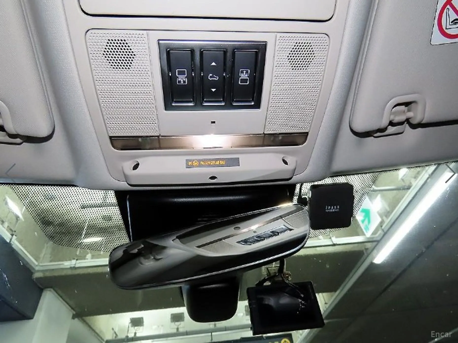 Land Rover Discovery 5 превью 14