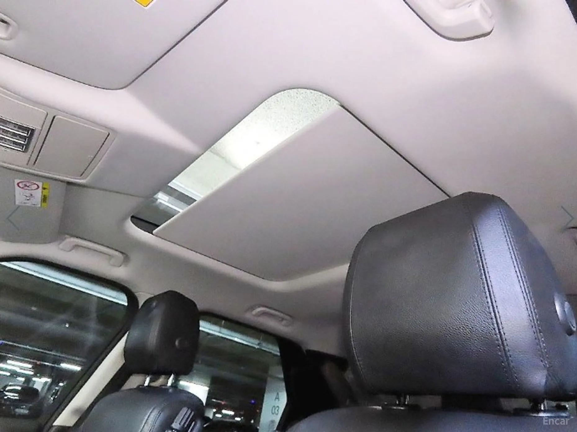 Land Rover Discovery 5 превью 15