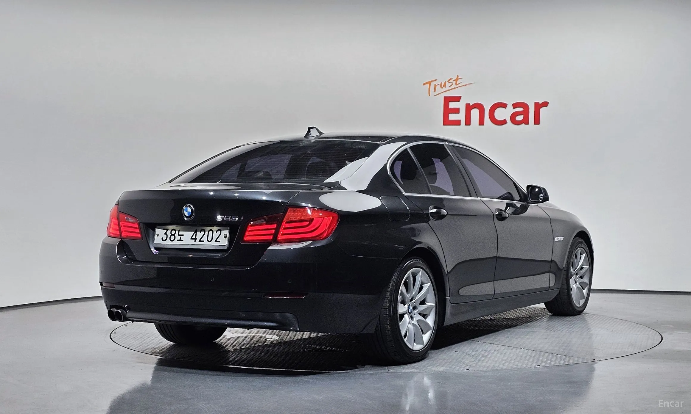 BMW 5 Series (F10) превью 2