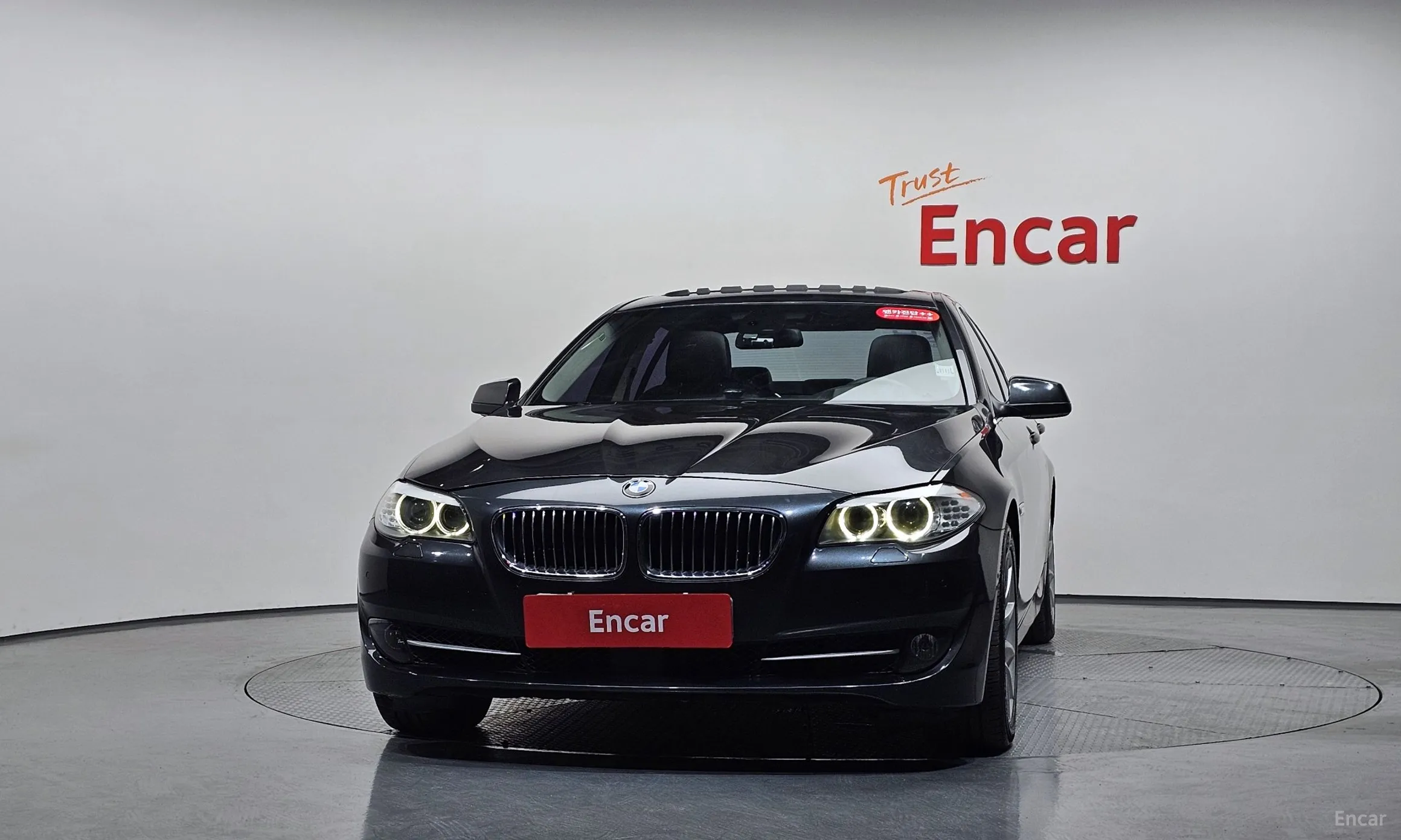 BMW 5 Series (F10) превью 3