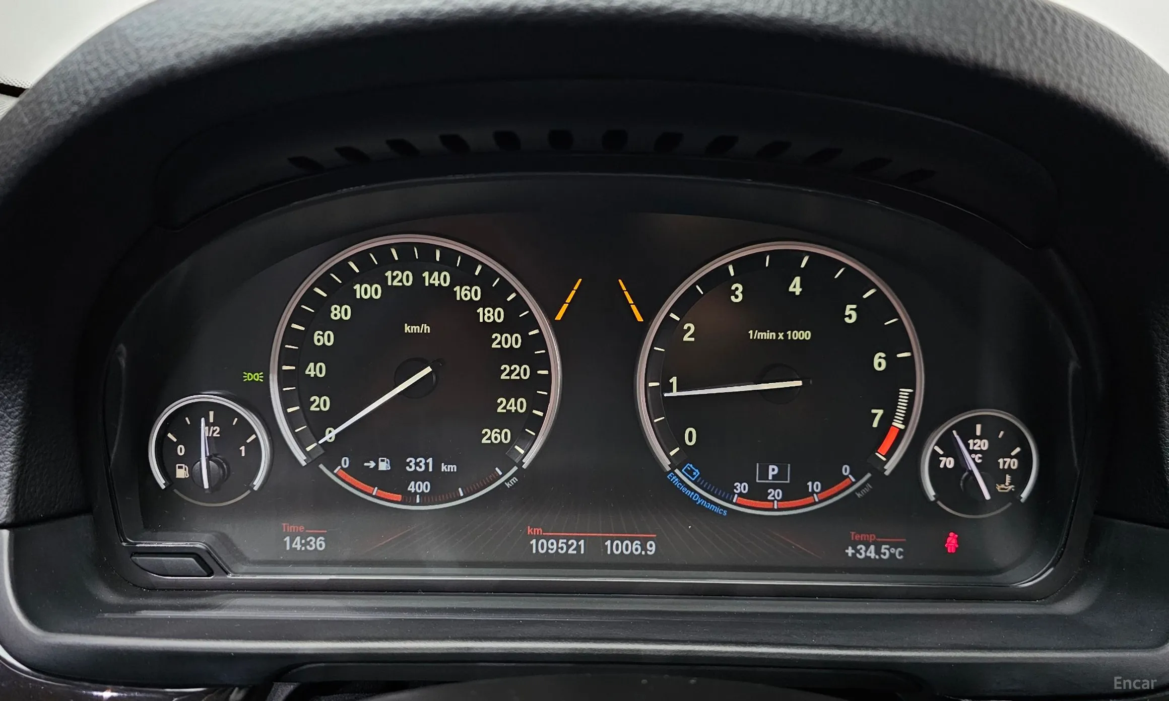 BMW 5 Series (F10) превью 8