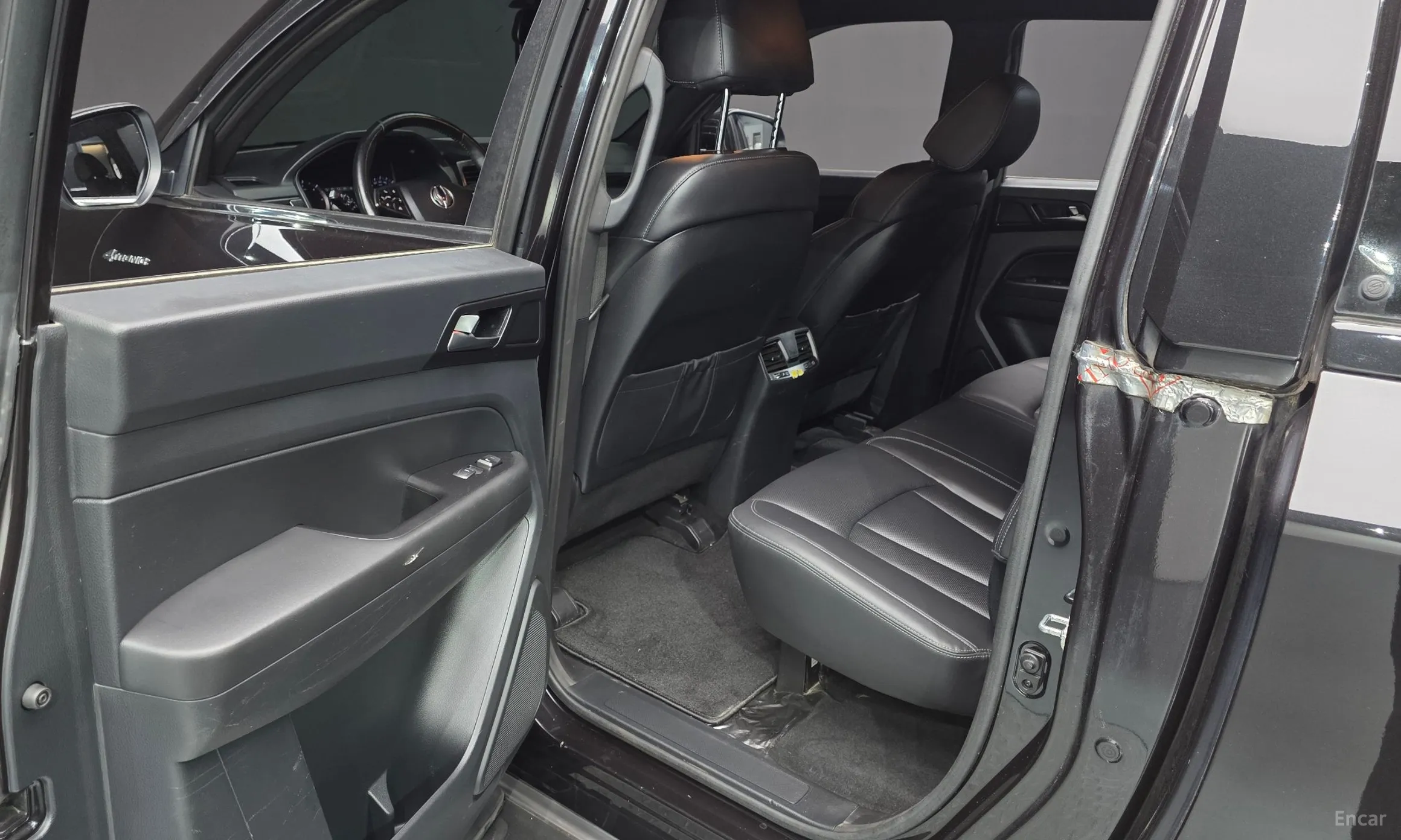 KG Mobility (SsangYong) Rexton Sports превью 12
