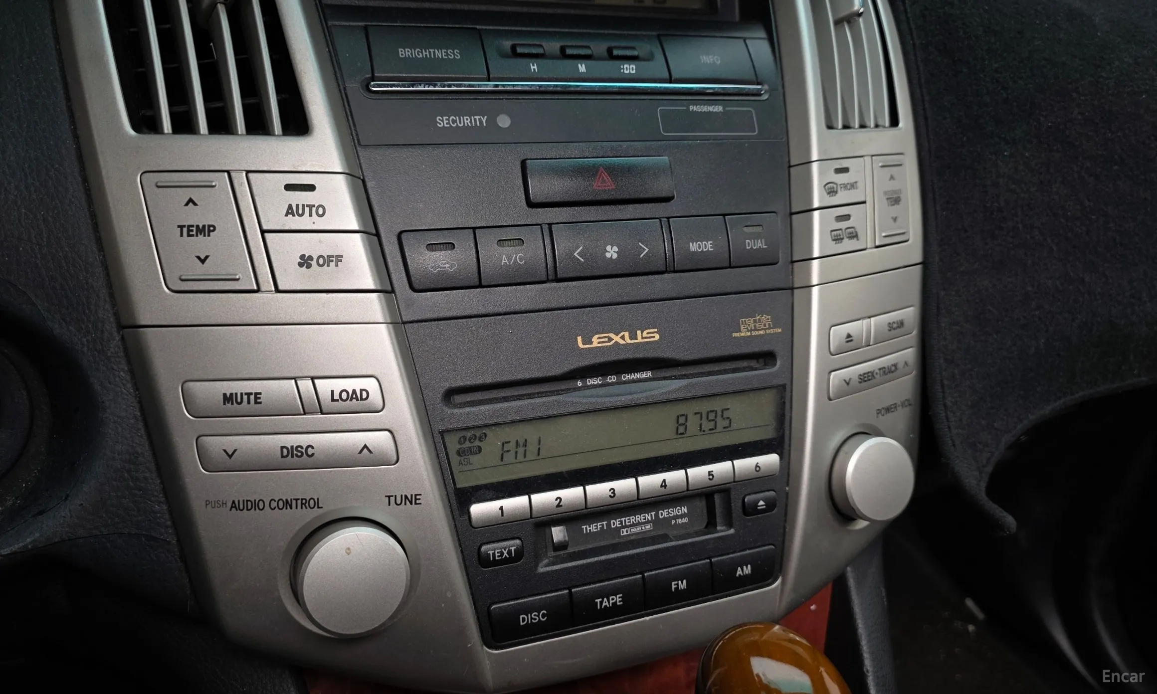 Lexus RX330 превью 15