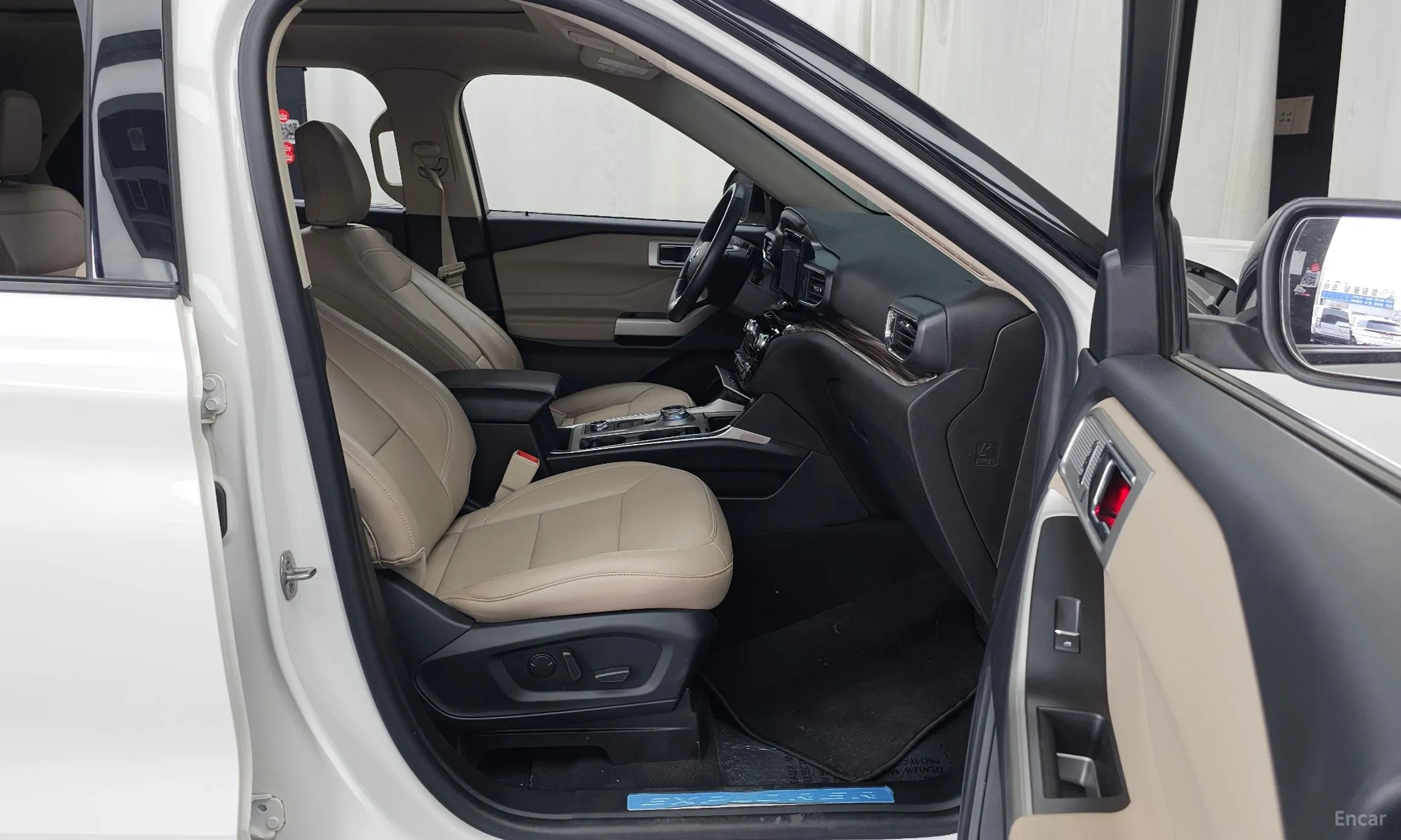 Ford Explorer 6th Generation превью 11