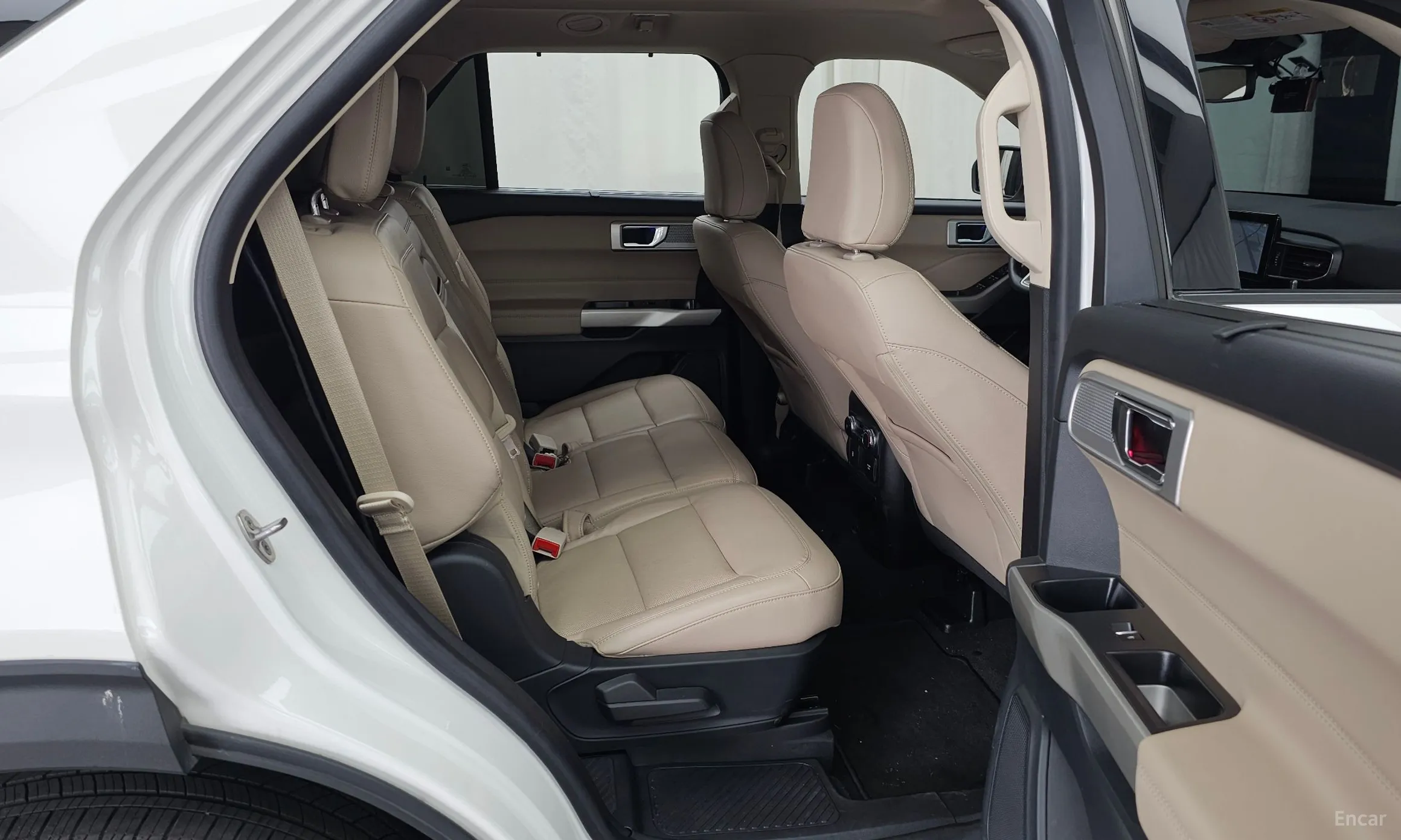 Ford Explorer 6th Generation превью 12