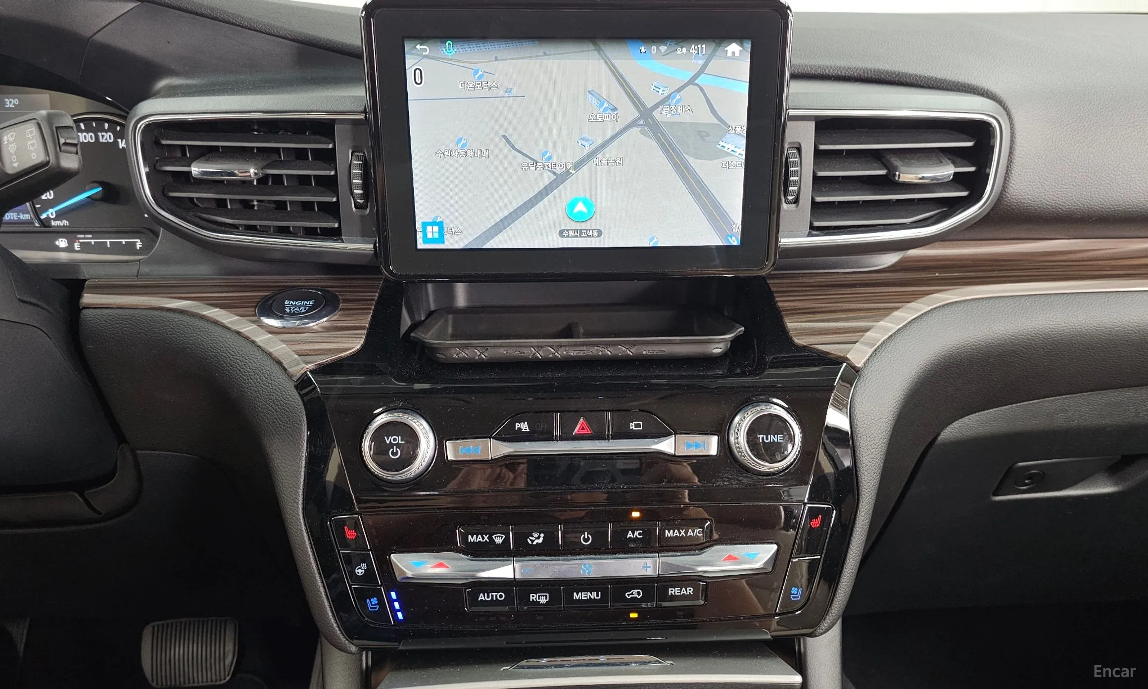 Ford Explorer 6th Generation превью 14