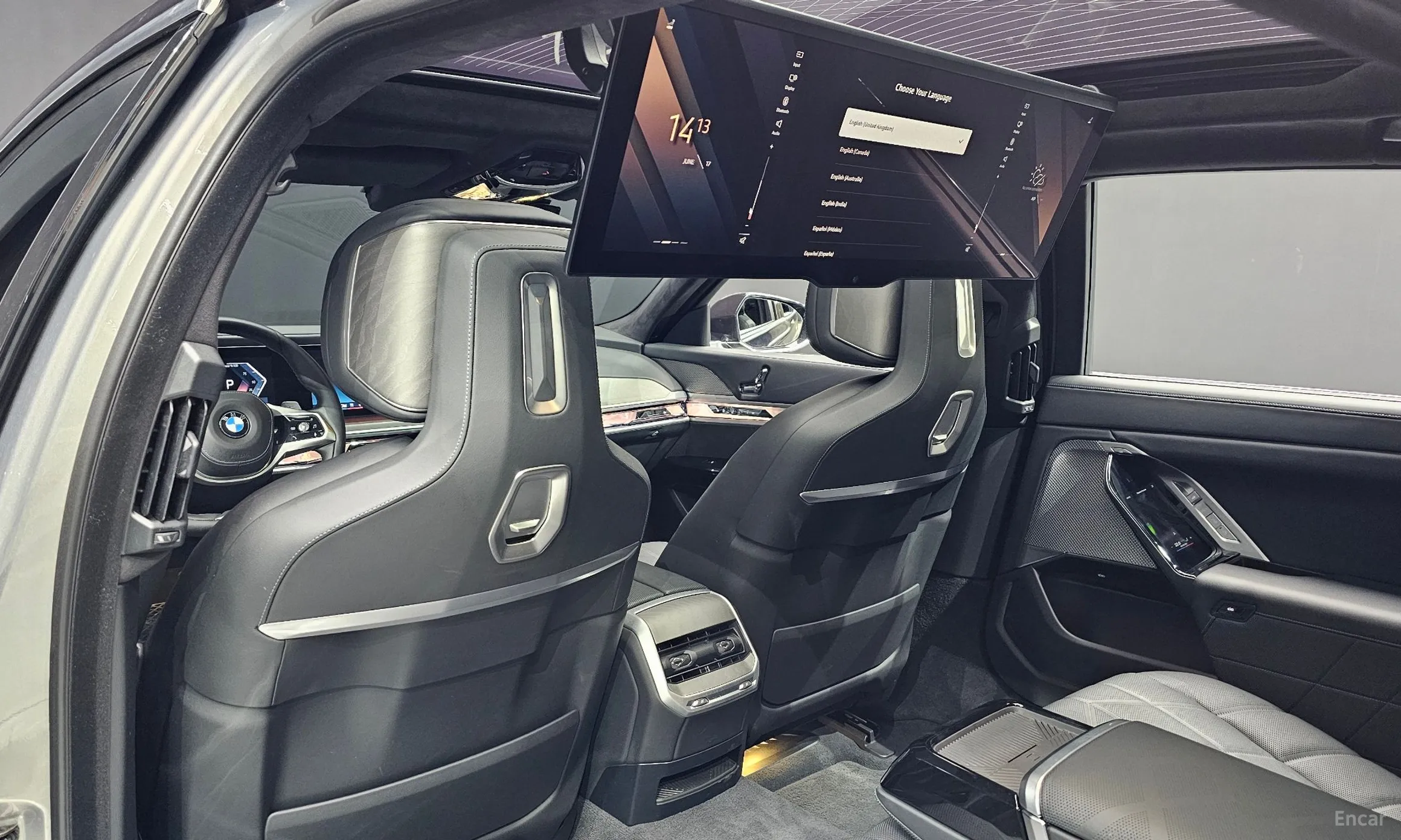 BMW 7 Series (G70) превью 19
