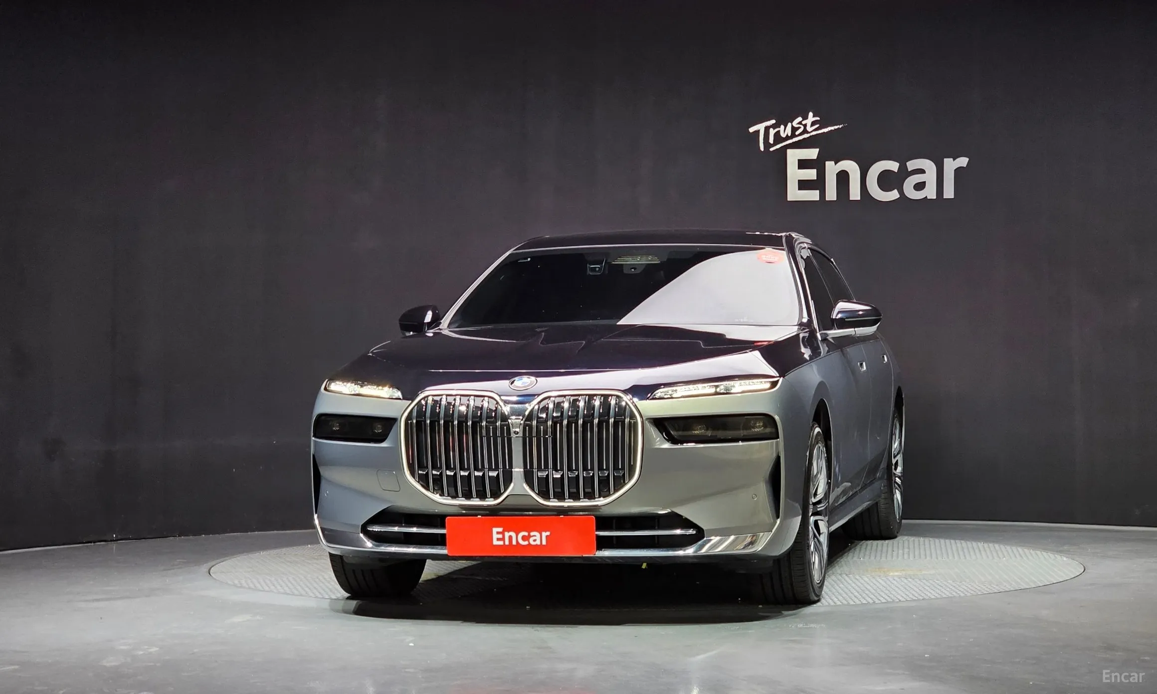 BMW 7 Series (G70) превью 3