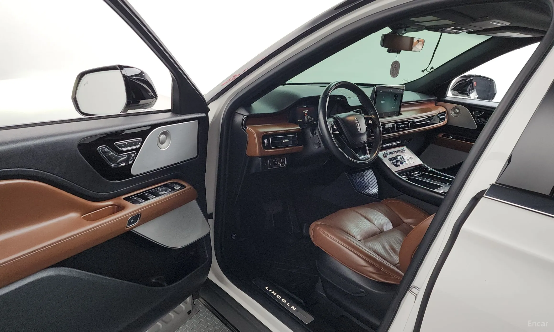 Lincoln Aviator 2nd Generation превью 10