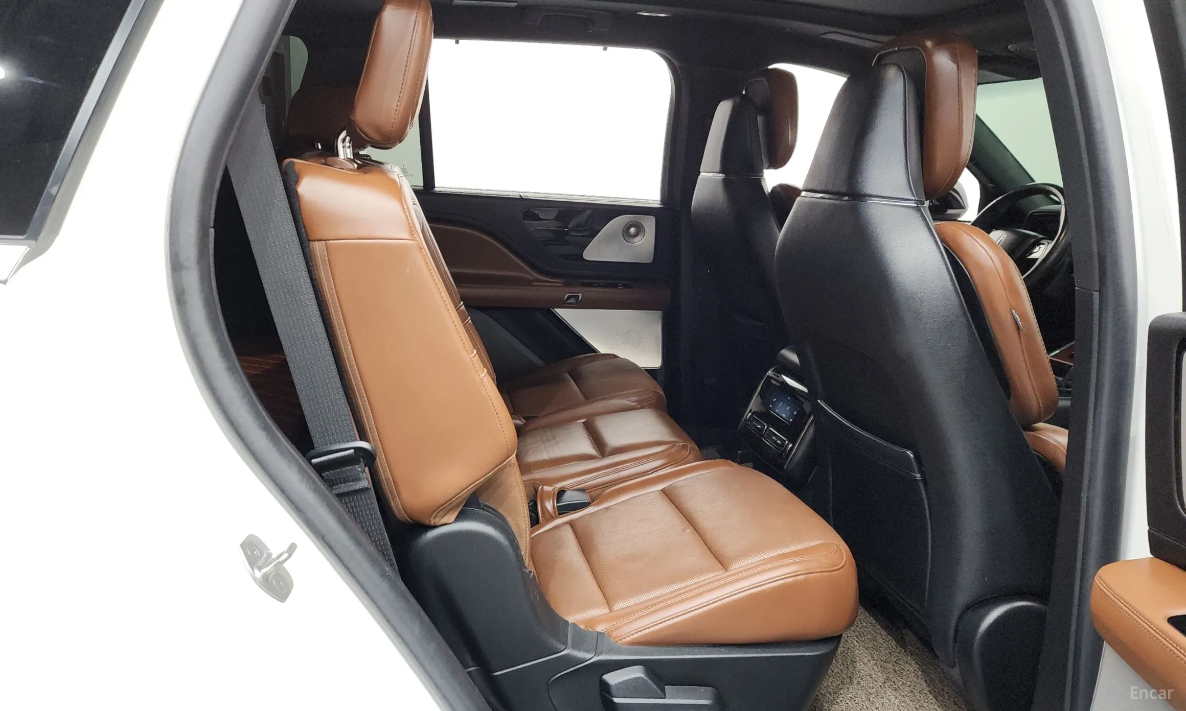 Lincoln Aviator 2nd Generation превью 11