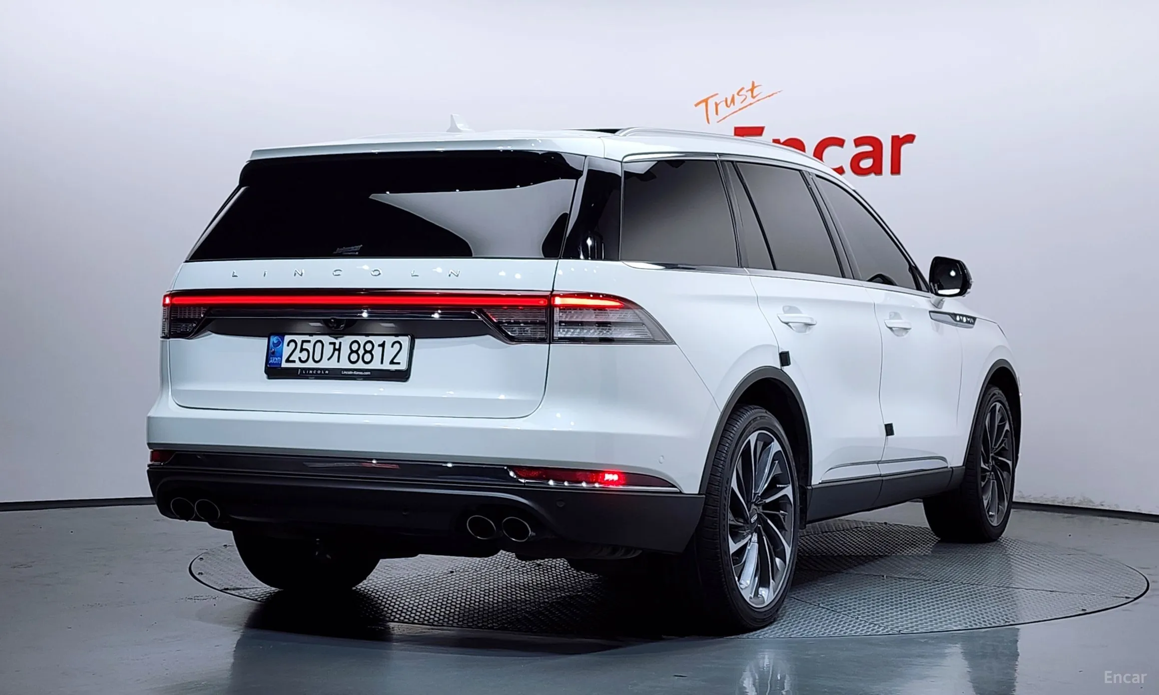 Lincoln Aviator 2nd Generation превью 2