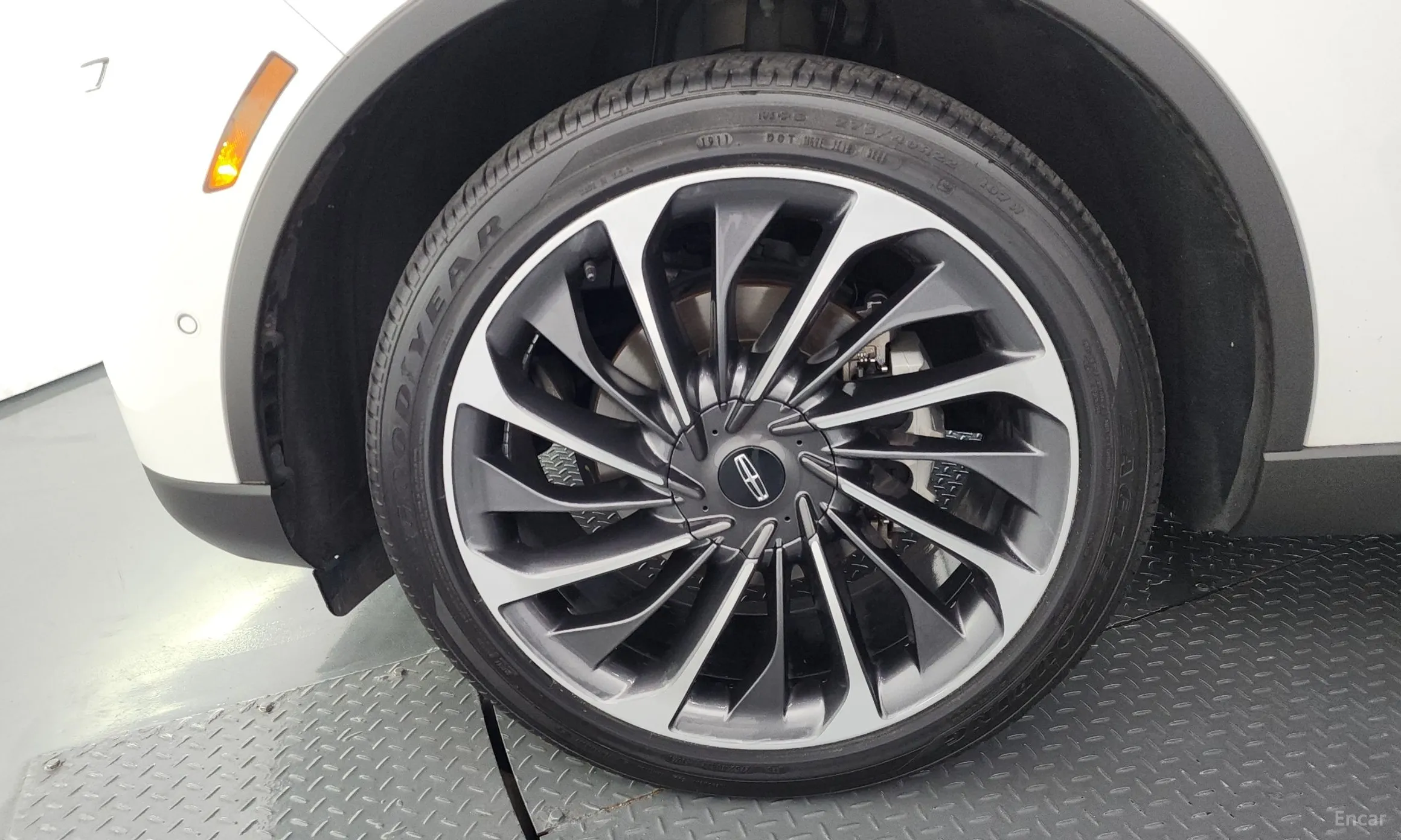 Lincoln Aviator 2nd Generation превью 5