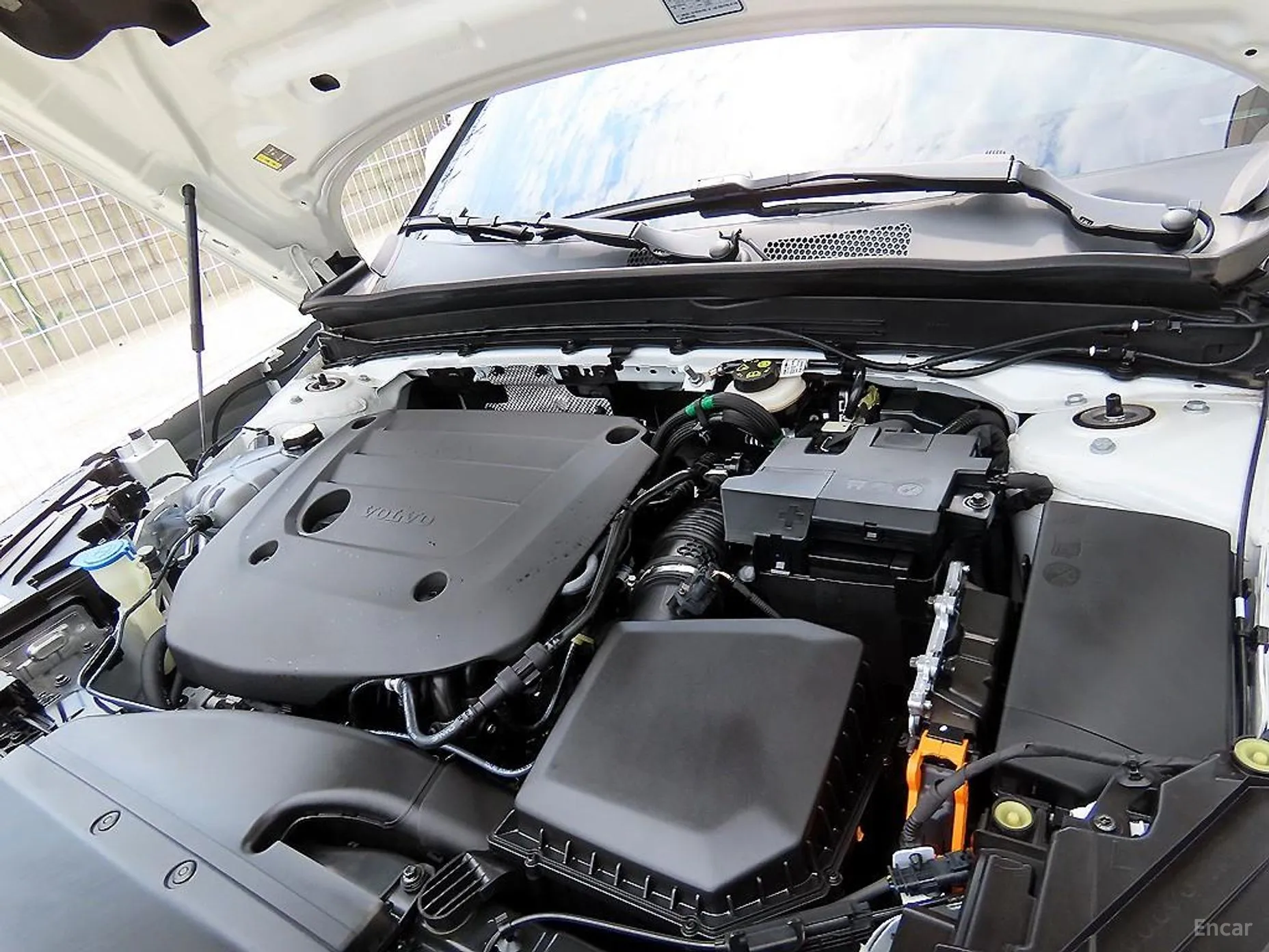 Volvo XC40 превью 19