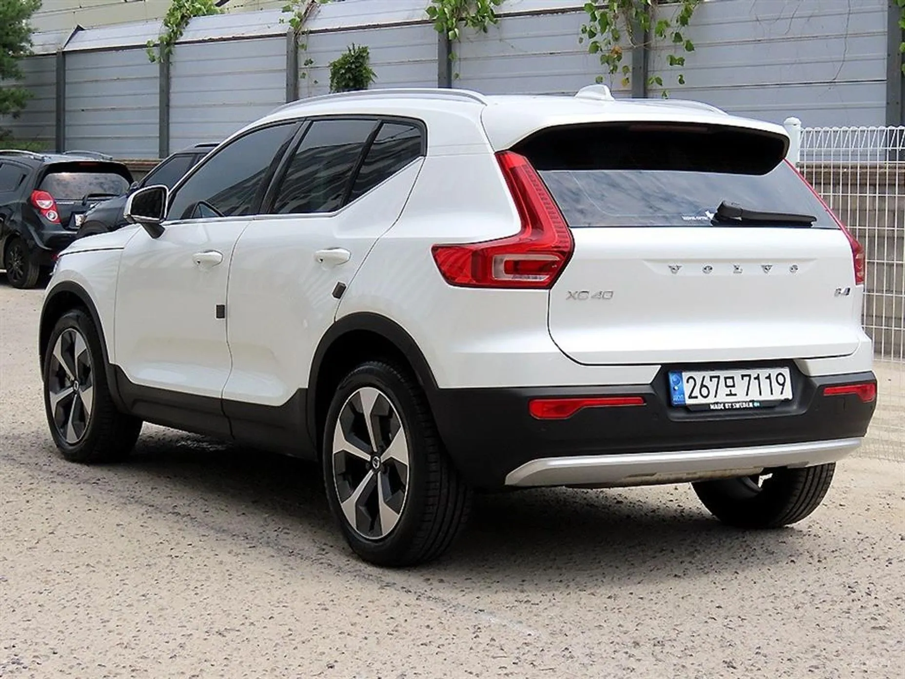 Volvo XC40 превью 3