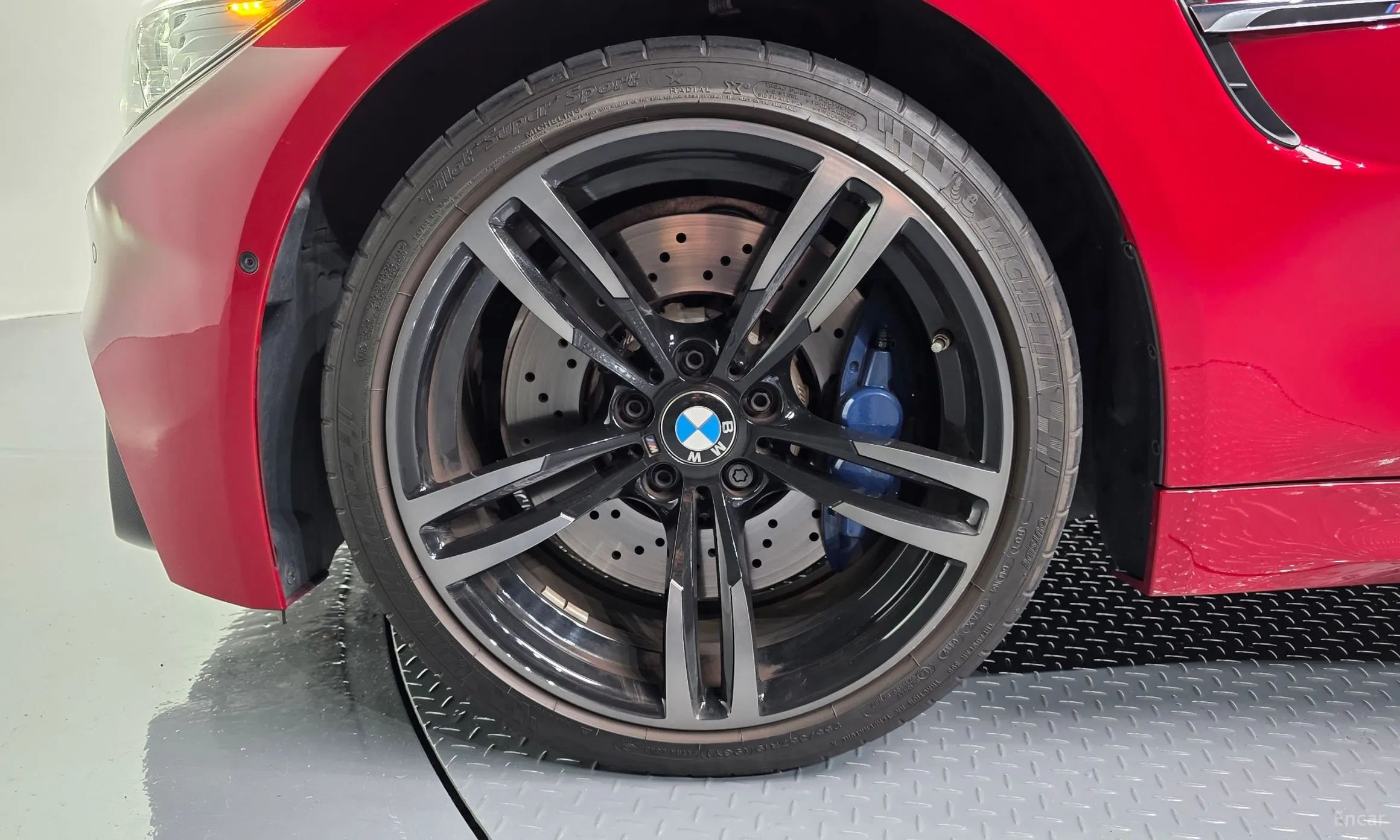 BMW M4 (F82) превью 5