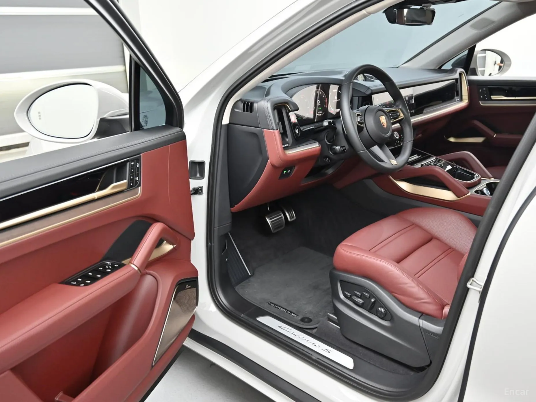 Porsche Cayenne (PO536) превью 11