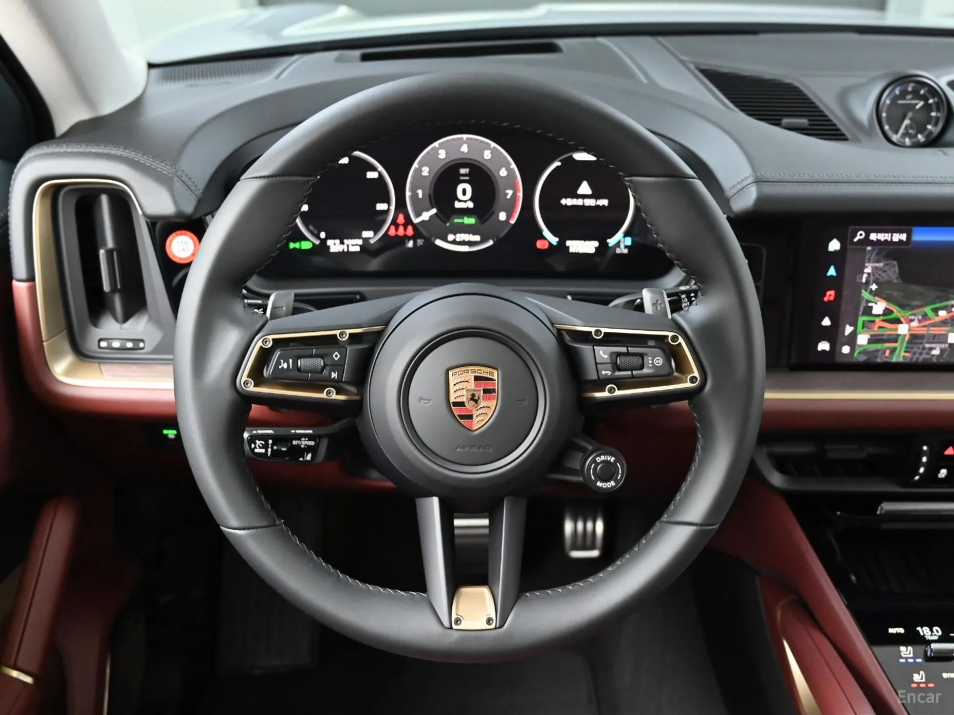 Porsche Cayenne (PO536) превью 13