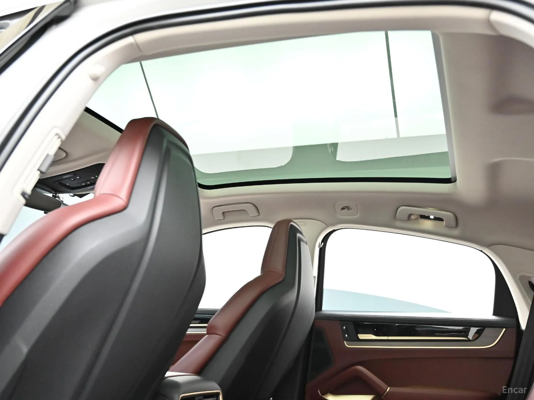 Porsche Cayenne (PO536) превью 19