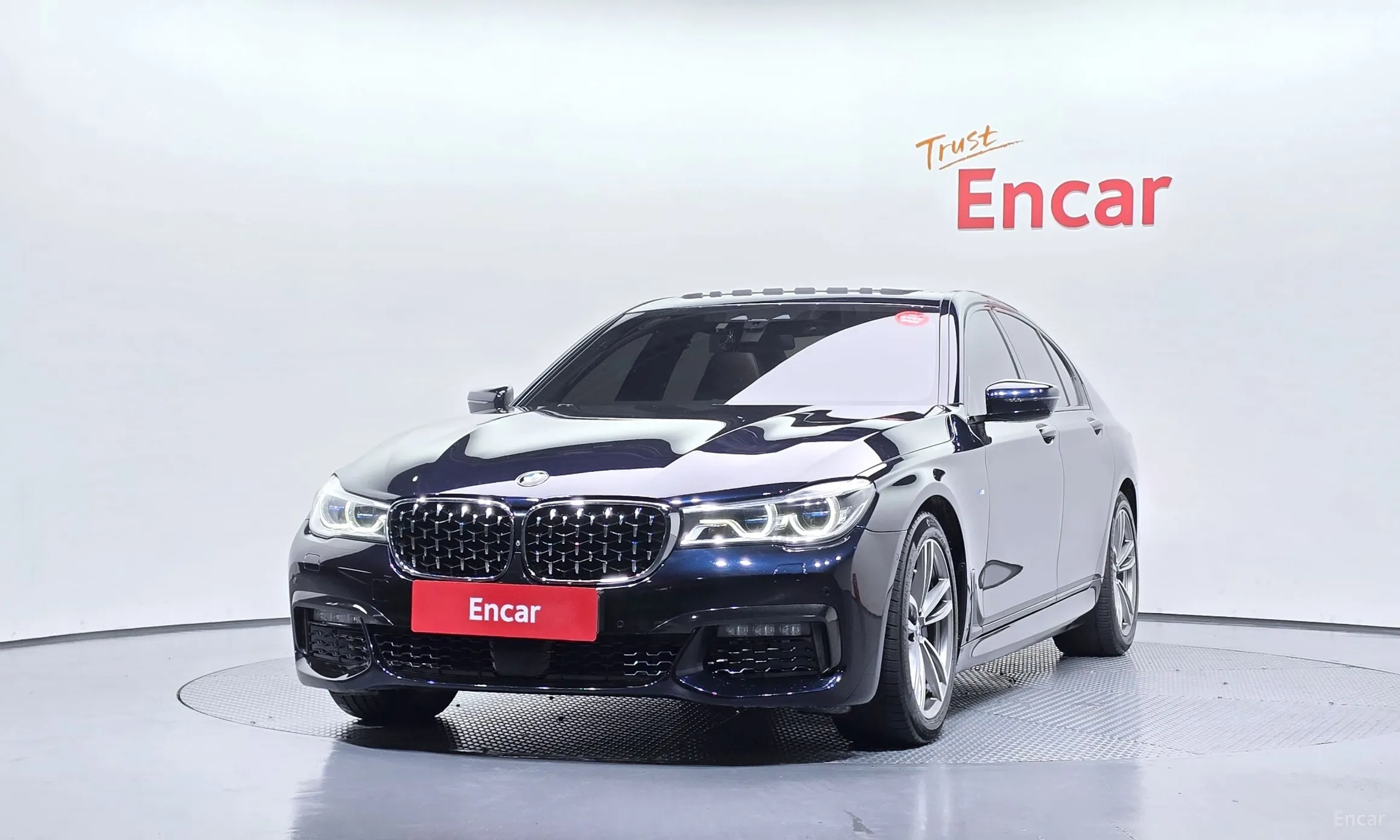 BMW 7 Series (G11) превью 3
