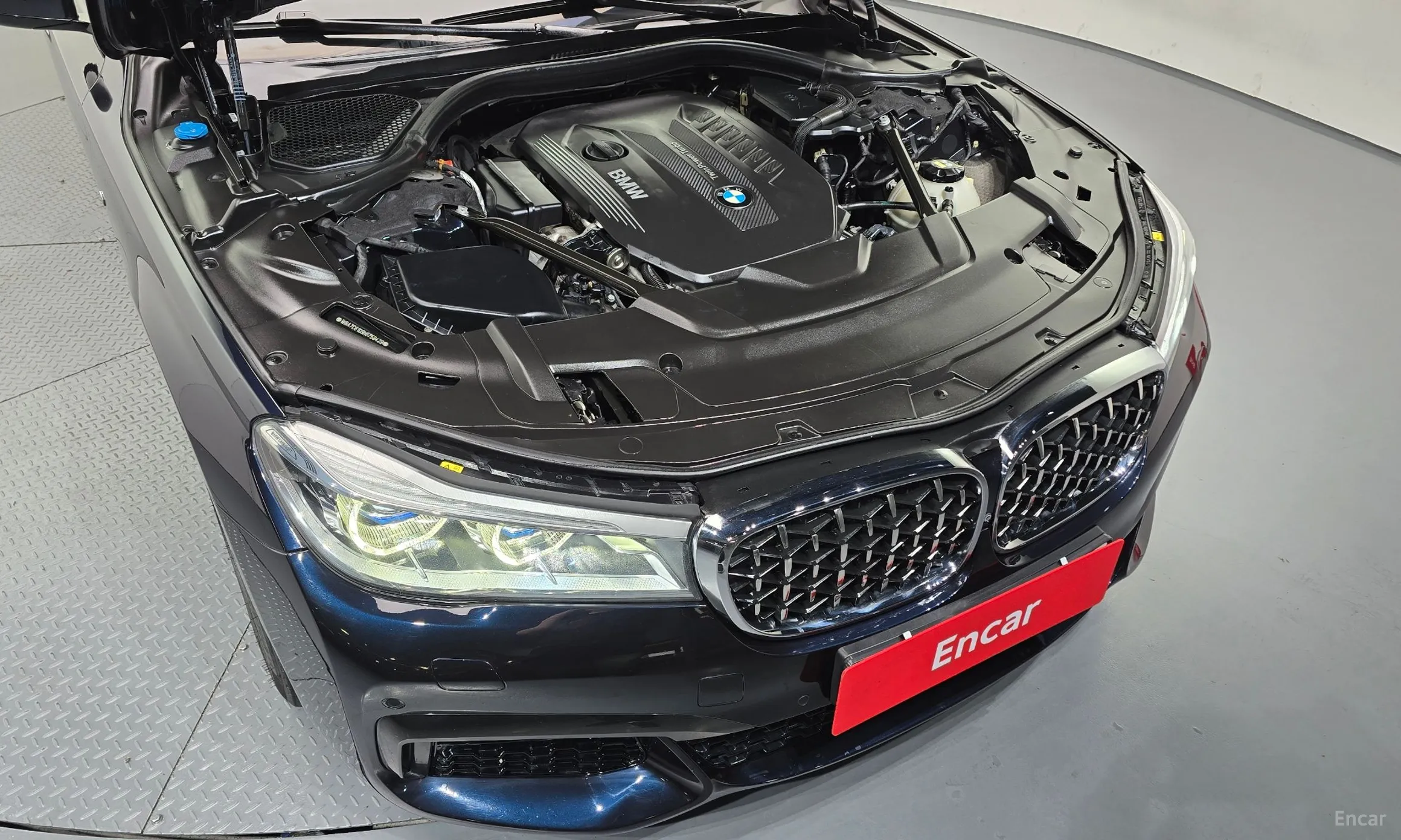 BMW 7 Series (G11) превью 6