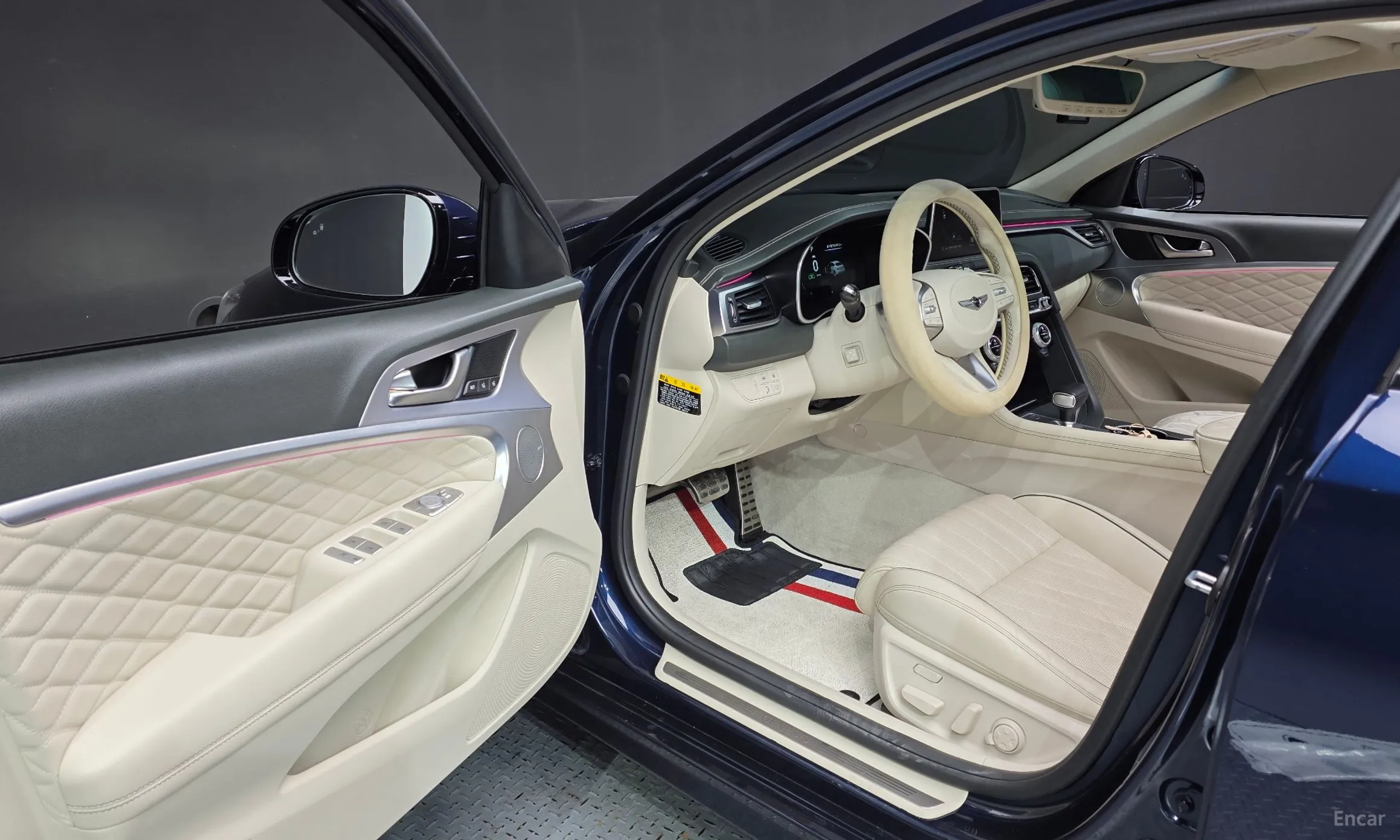 Genesis G70 превью 10