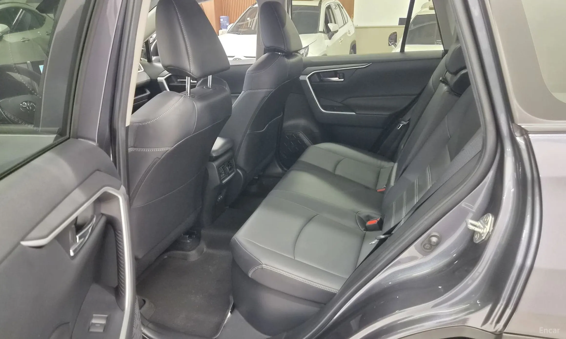 Toyota RAV4 5th Generation превью 11