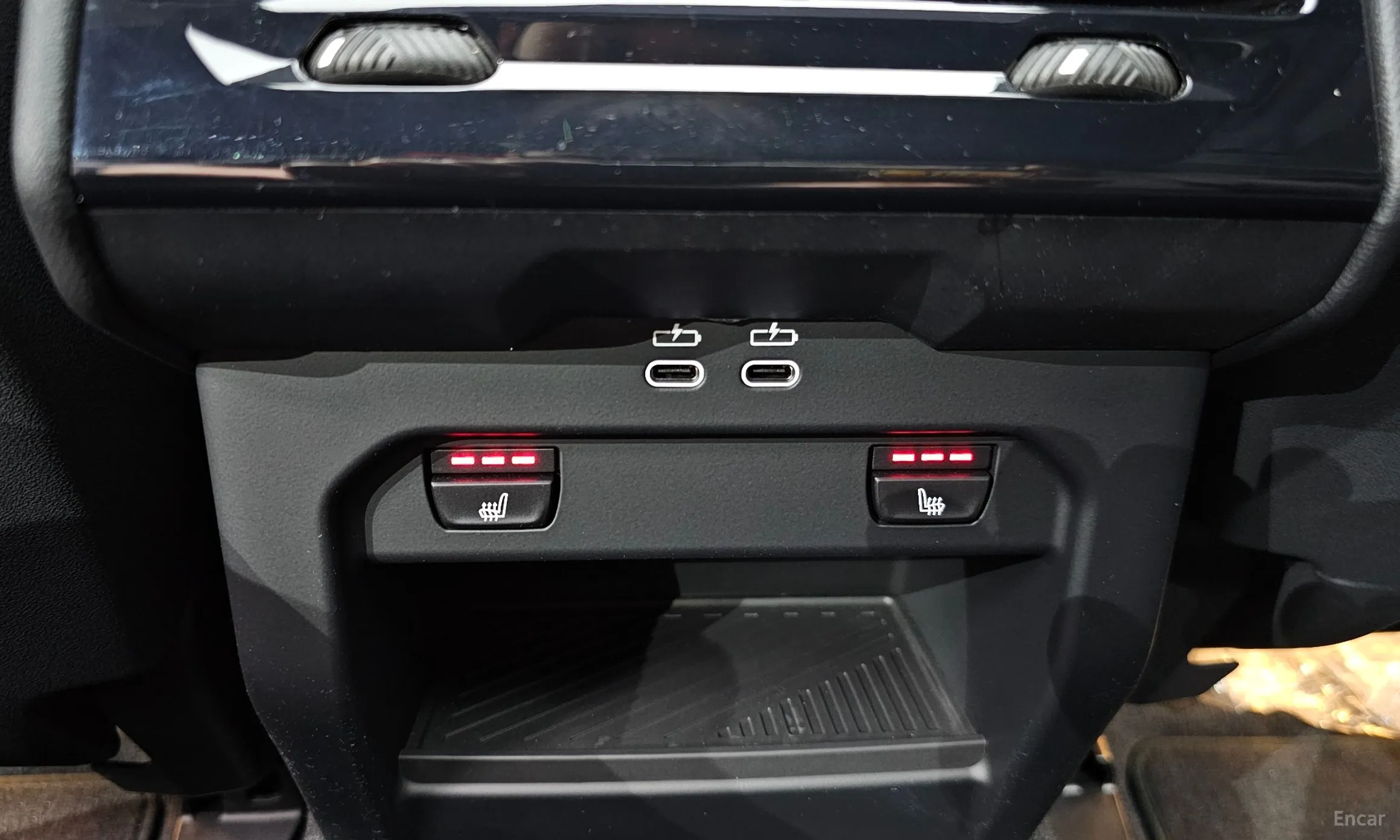 BMW 5 Series (G60) превью 19