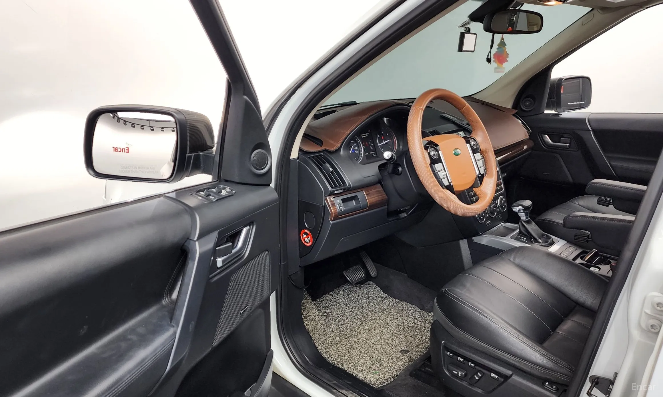 Land Rover Freelander 2 превью 10