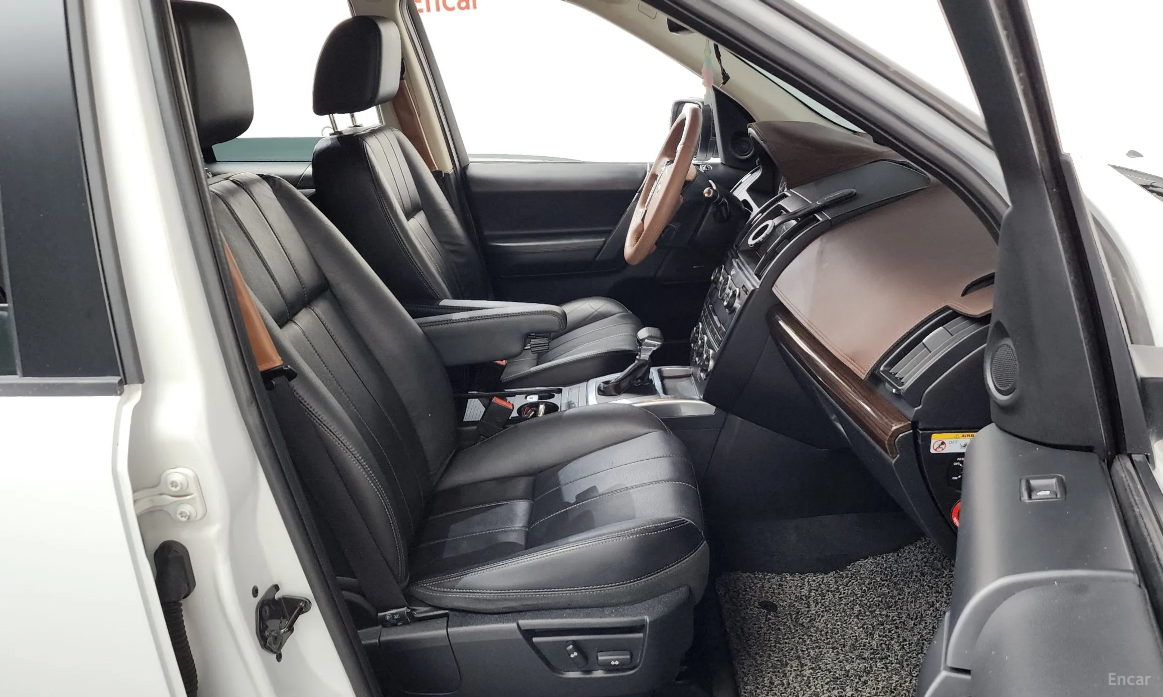 Land Rover Freelander 2 превью 11