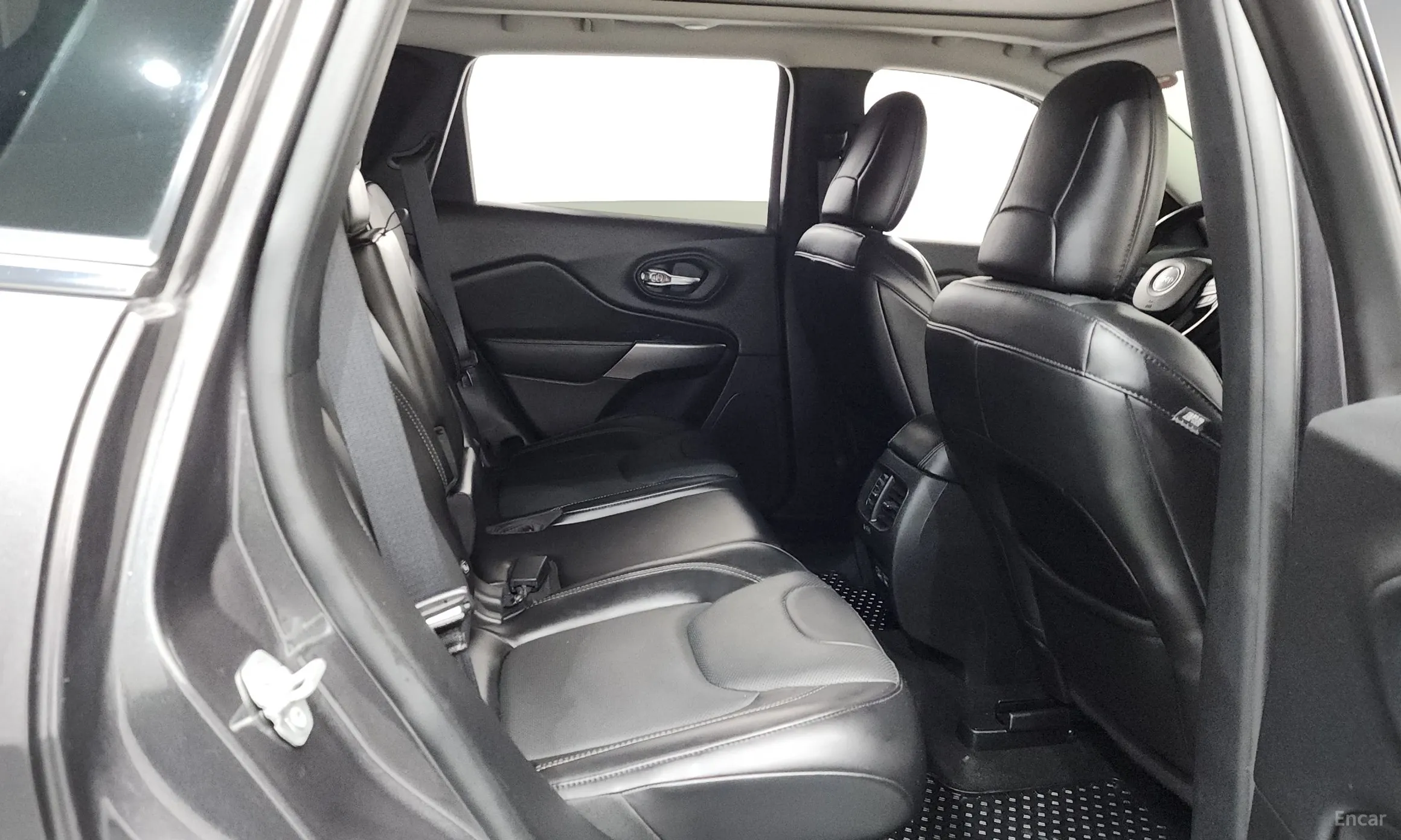 Jeep Cherokee (KL) превью 11