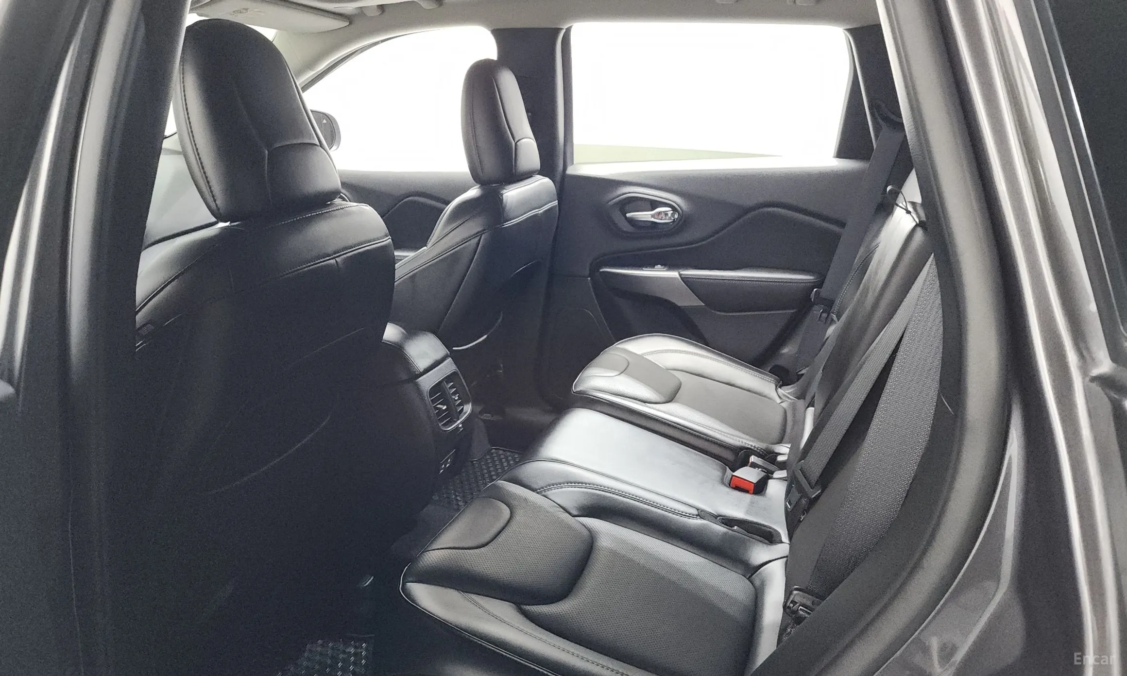 Jeep Cherokee (KL) превью 20