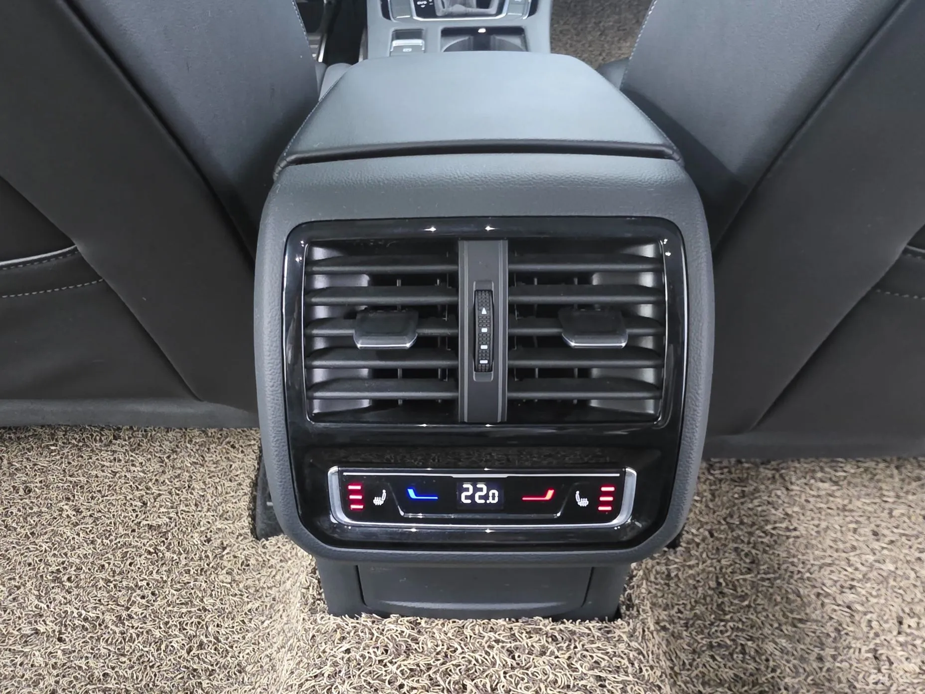 Volkswagen Ateon превью 15