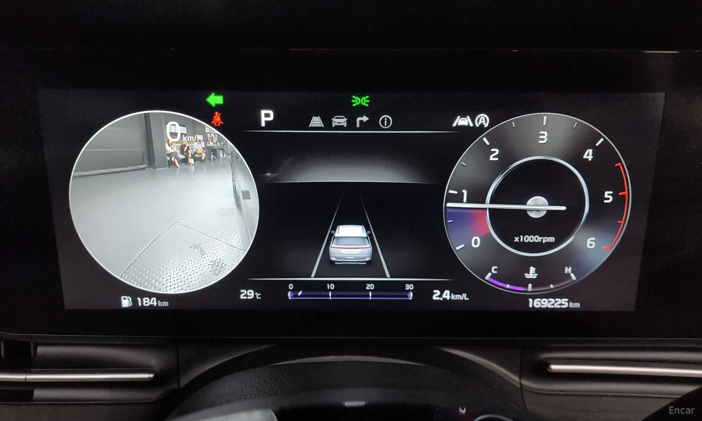Kia Carnival Gen 4 превью 8