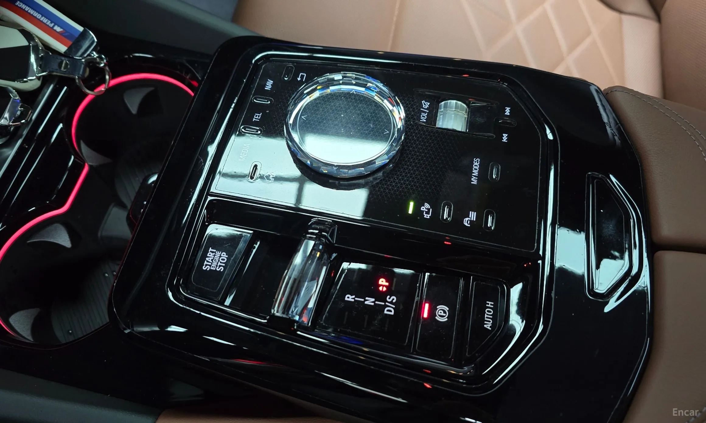 BMW 5 Series (G60) превью 9