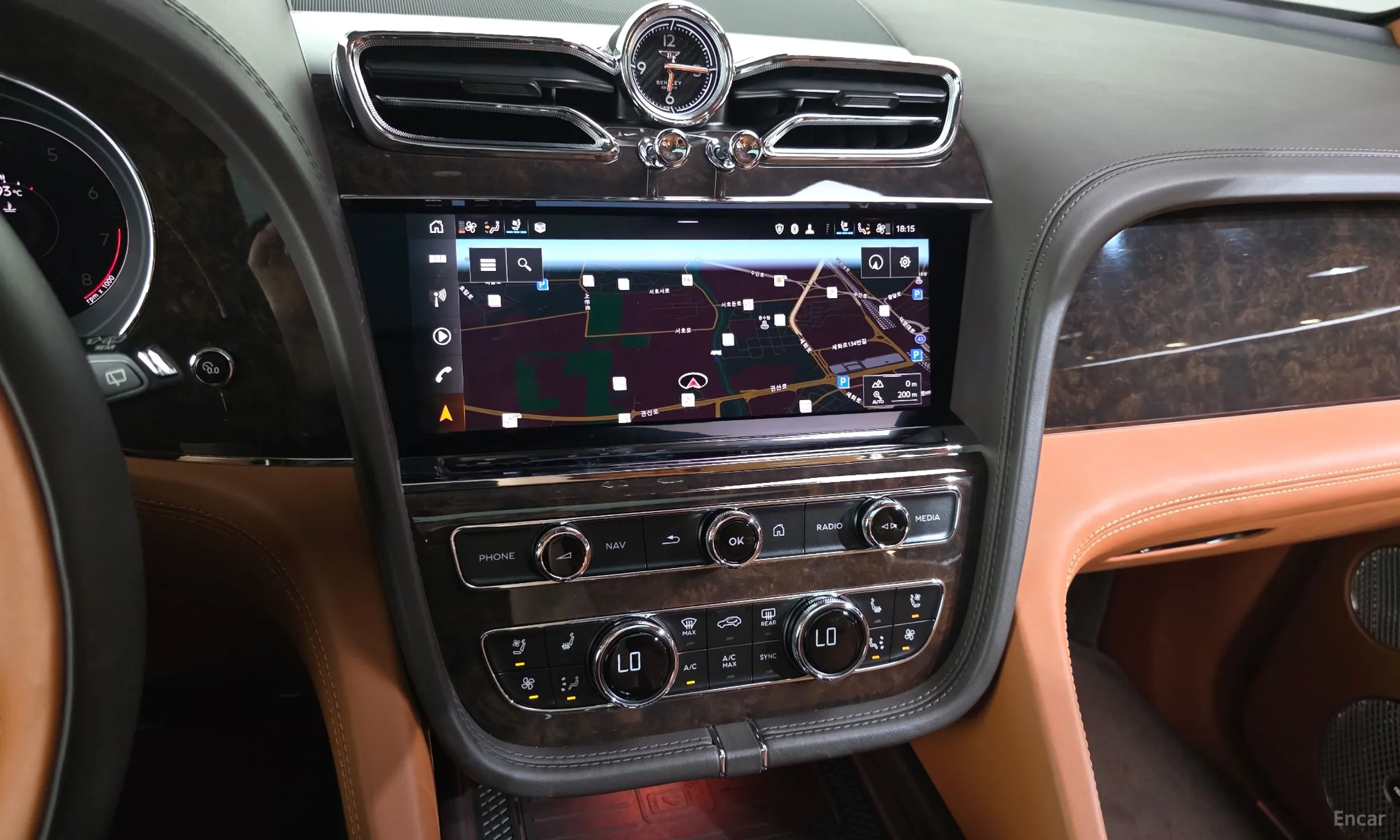 Bentley Bentayga превью 14