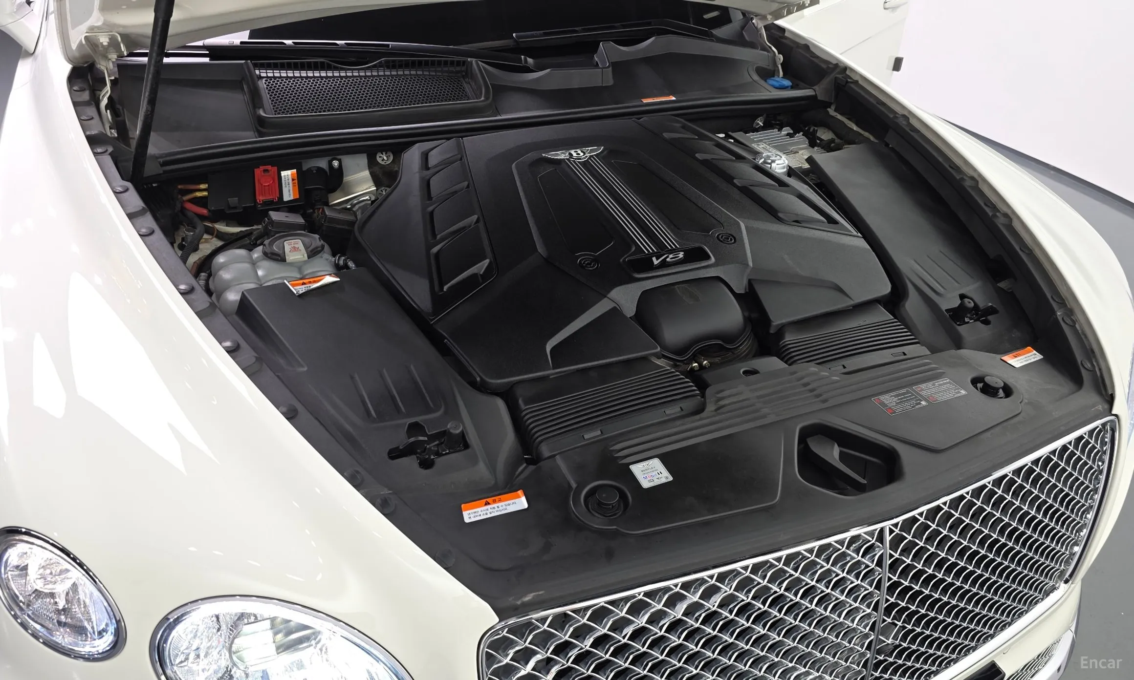 Bentley Bentayga превью 6