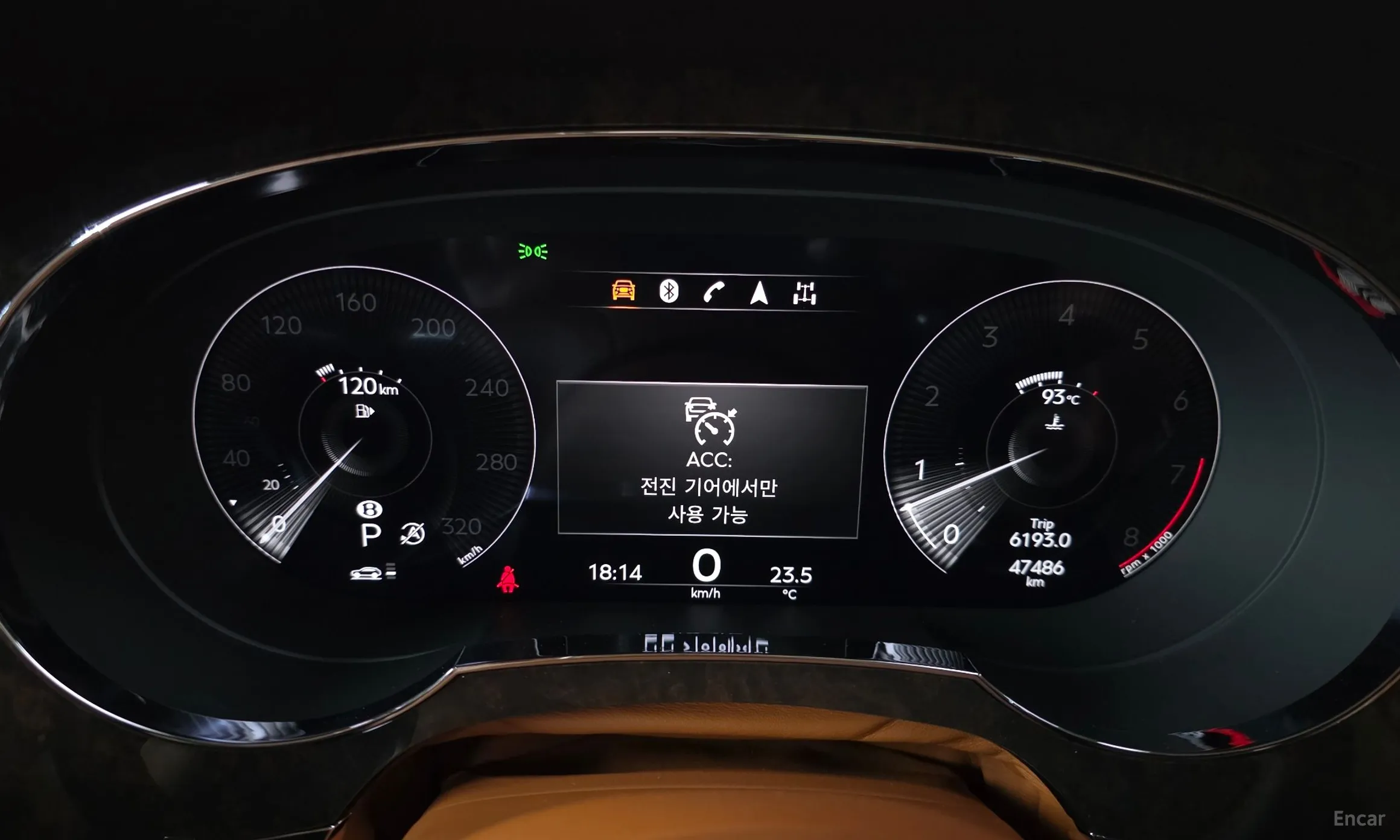 Bentley Bentayga превью 8