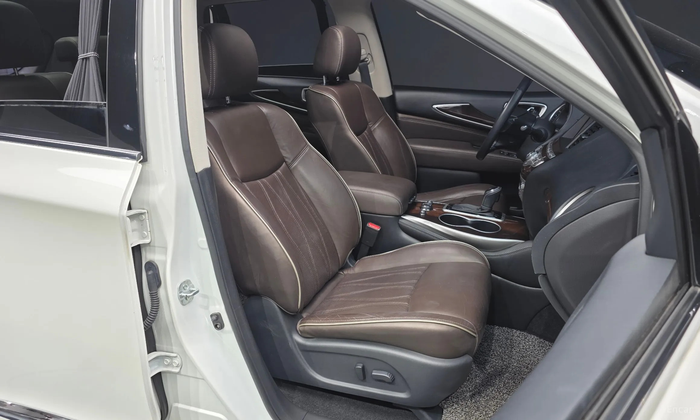 Infiniti QX60 превью 12