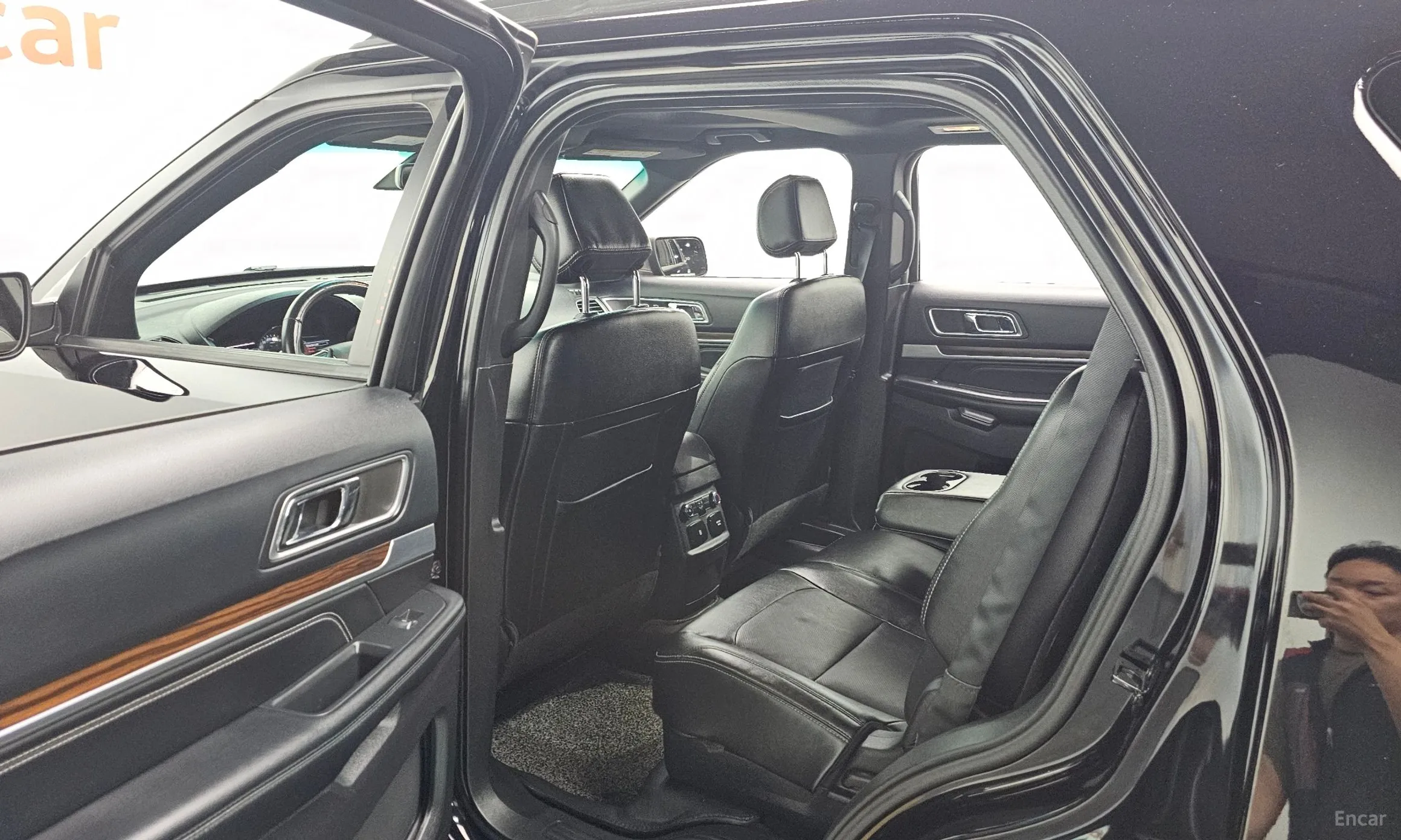 Ford Explorer превью 12