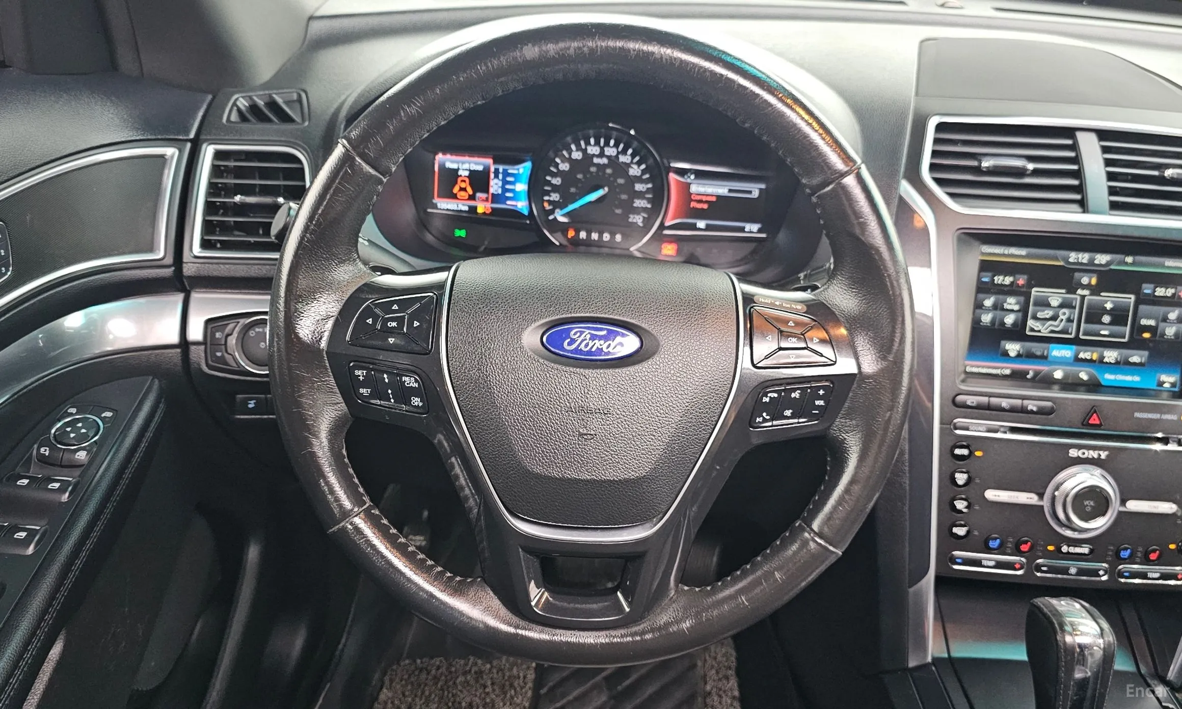 Ford Explorer превью 13