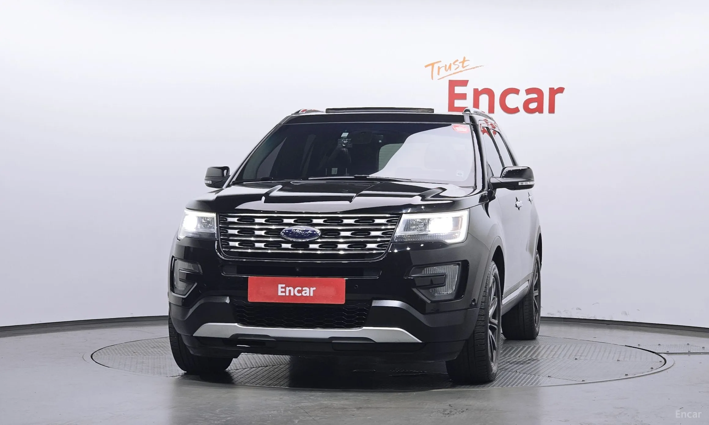 Ford Explorer превью 3